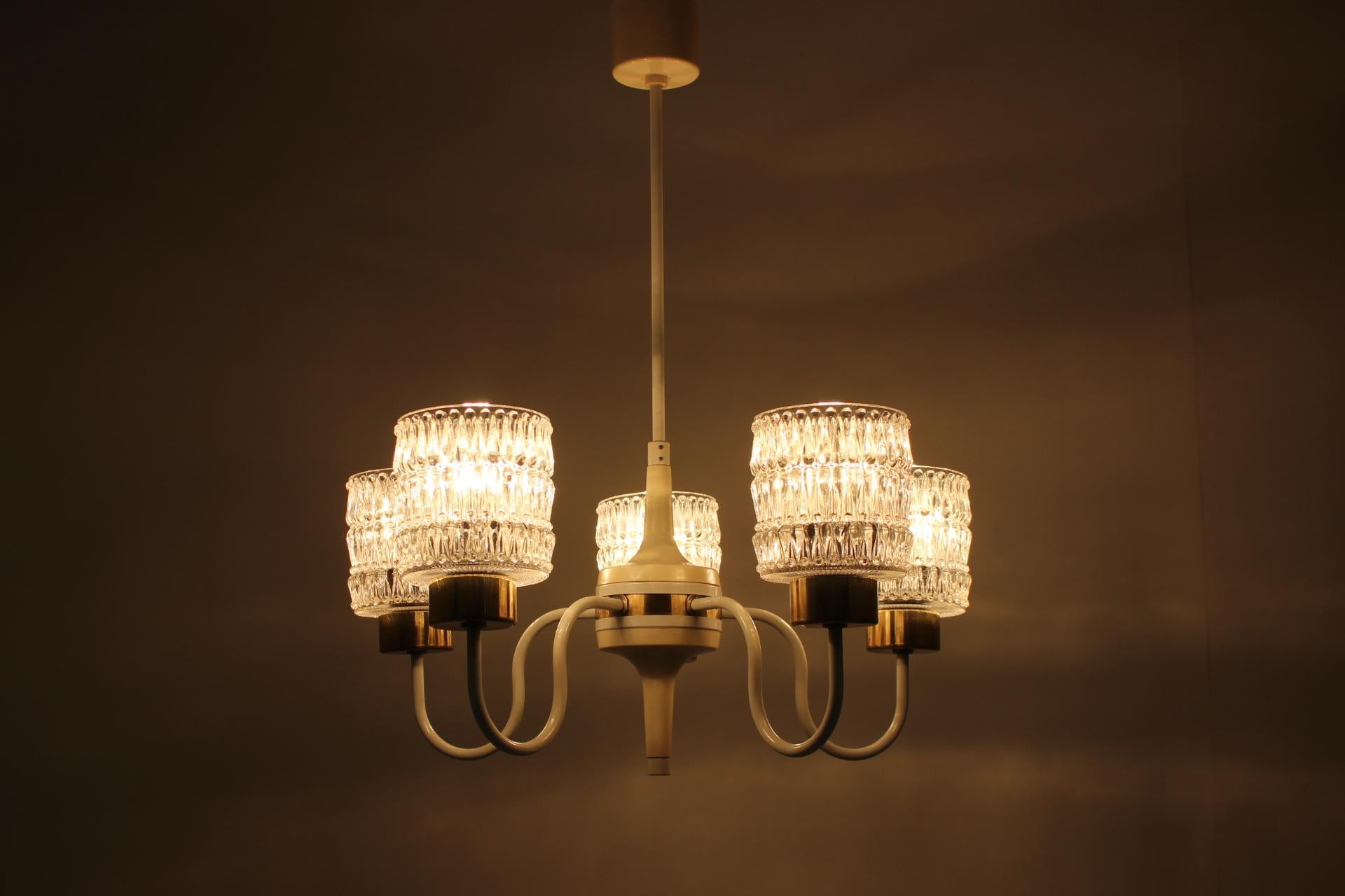 Fine XX secolo Lampadario del Medioevo di Kamenicky Senov, anni '1970 in vendita
