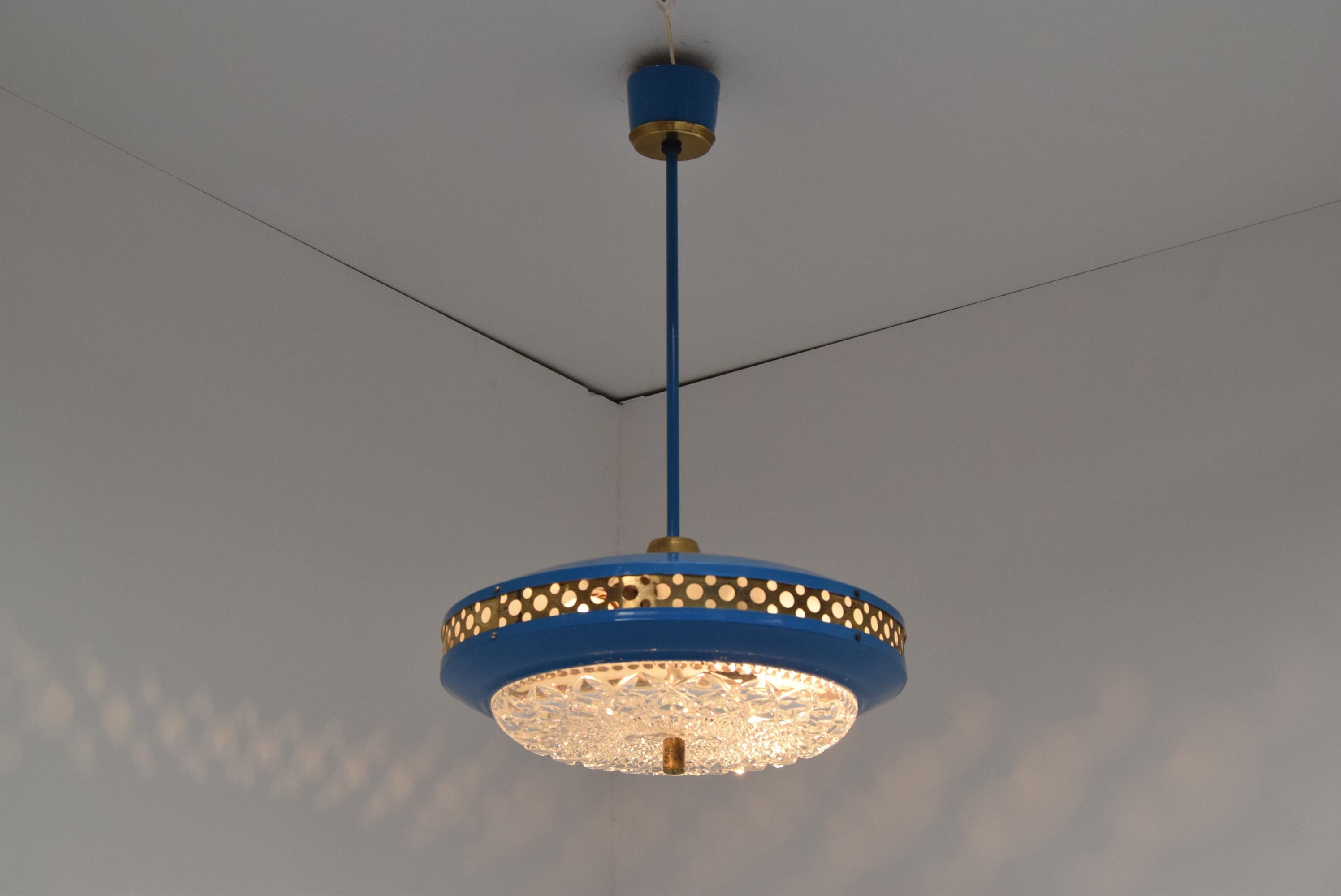 Mid-Century Chandelier by Ludib, Bratislava, 1960’s In Good Condition For Sale In Praha, CZ
