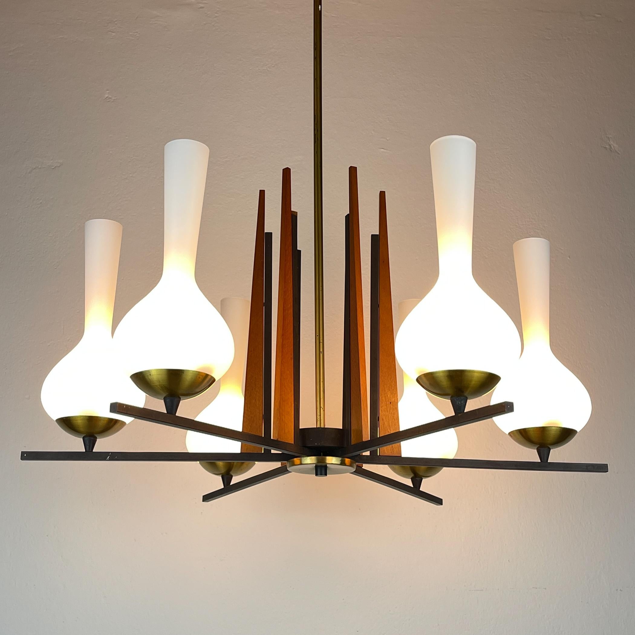 Mid-century chandelier by Stilnovo, Italy 1960s 4