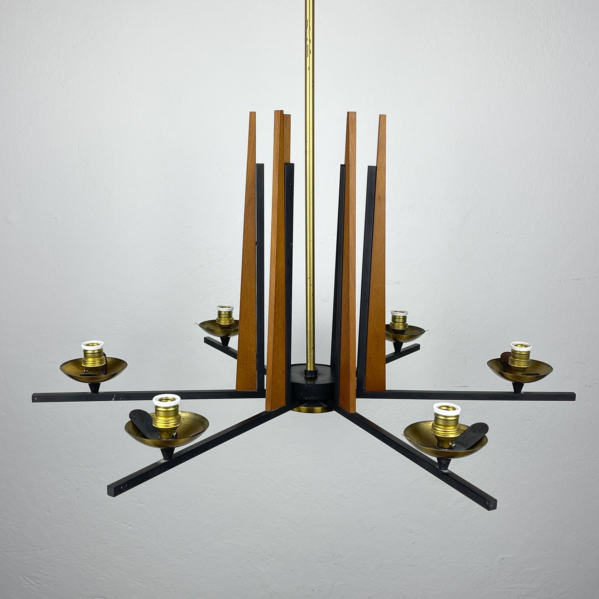 Mid-century chandelier by Stilnovo, Italy 1960s 8