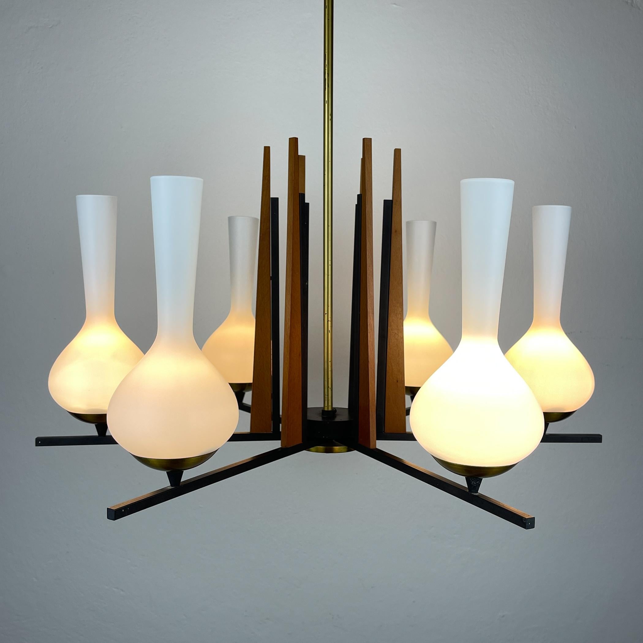 Mid-Century Modern Mid-century chandelier by Stilnovo, Italy 1960s