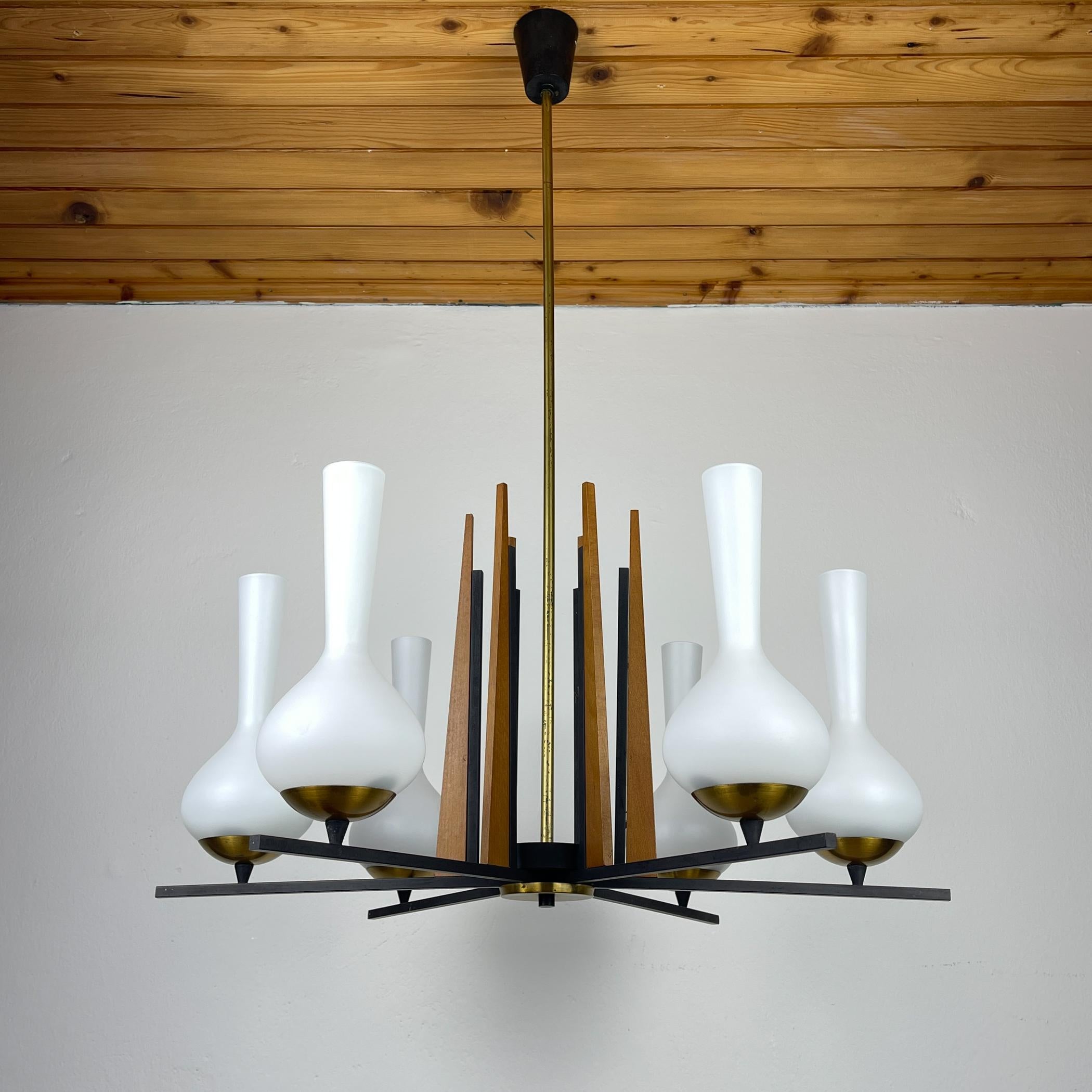 Mid-century chandelier by Stilnovo, Italy 1960s 1