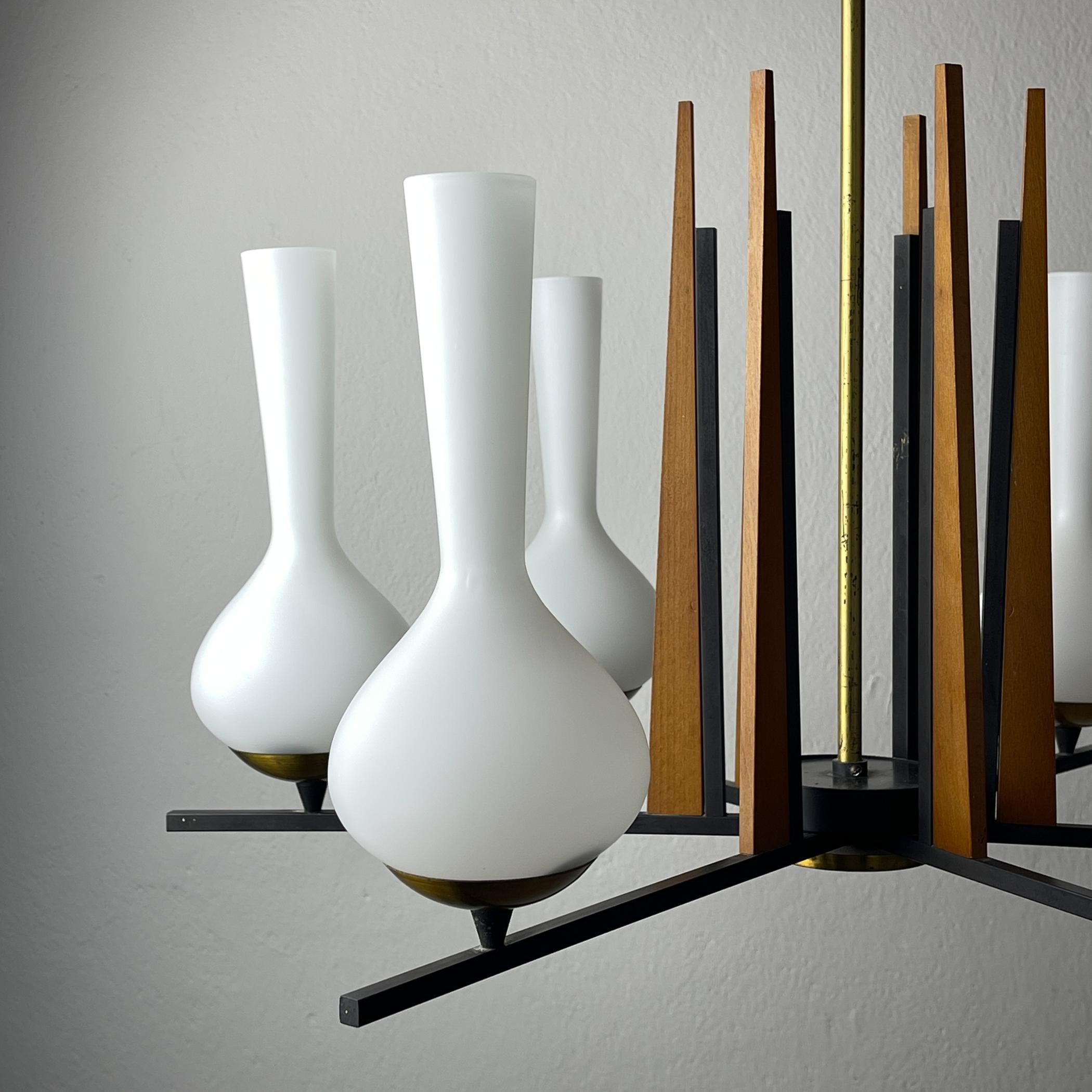 Mid-century chandelier by Stilnovo, Italy 1960s 2