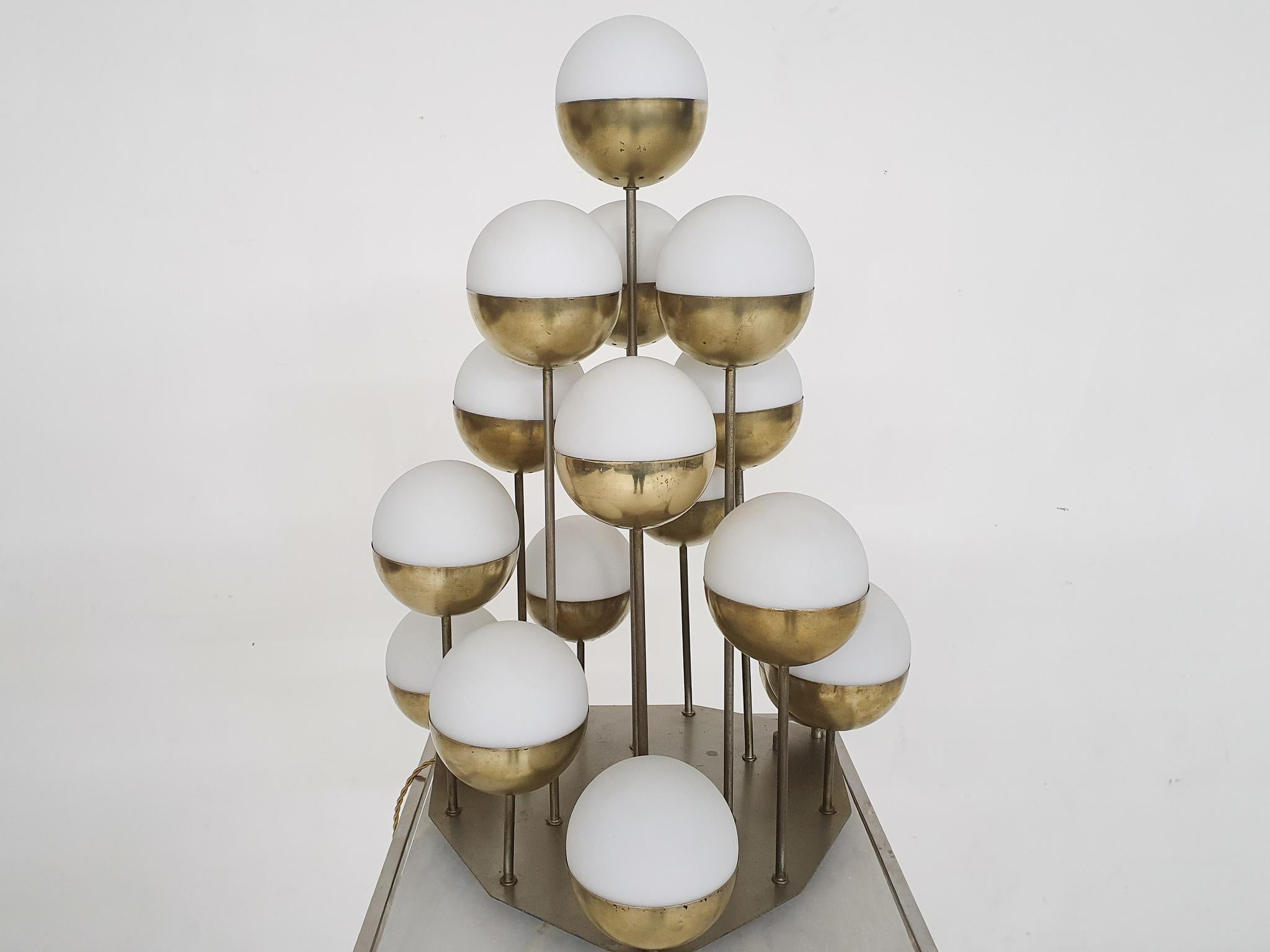Mid-century chandelier by Stilnovo with 16 globes, Italy 1960's For Sale 7