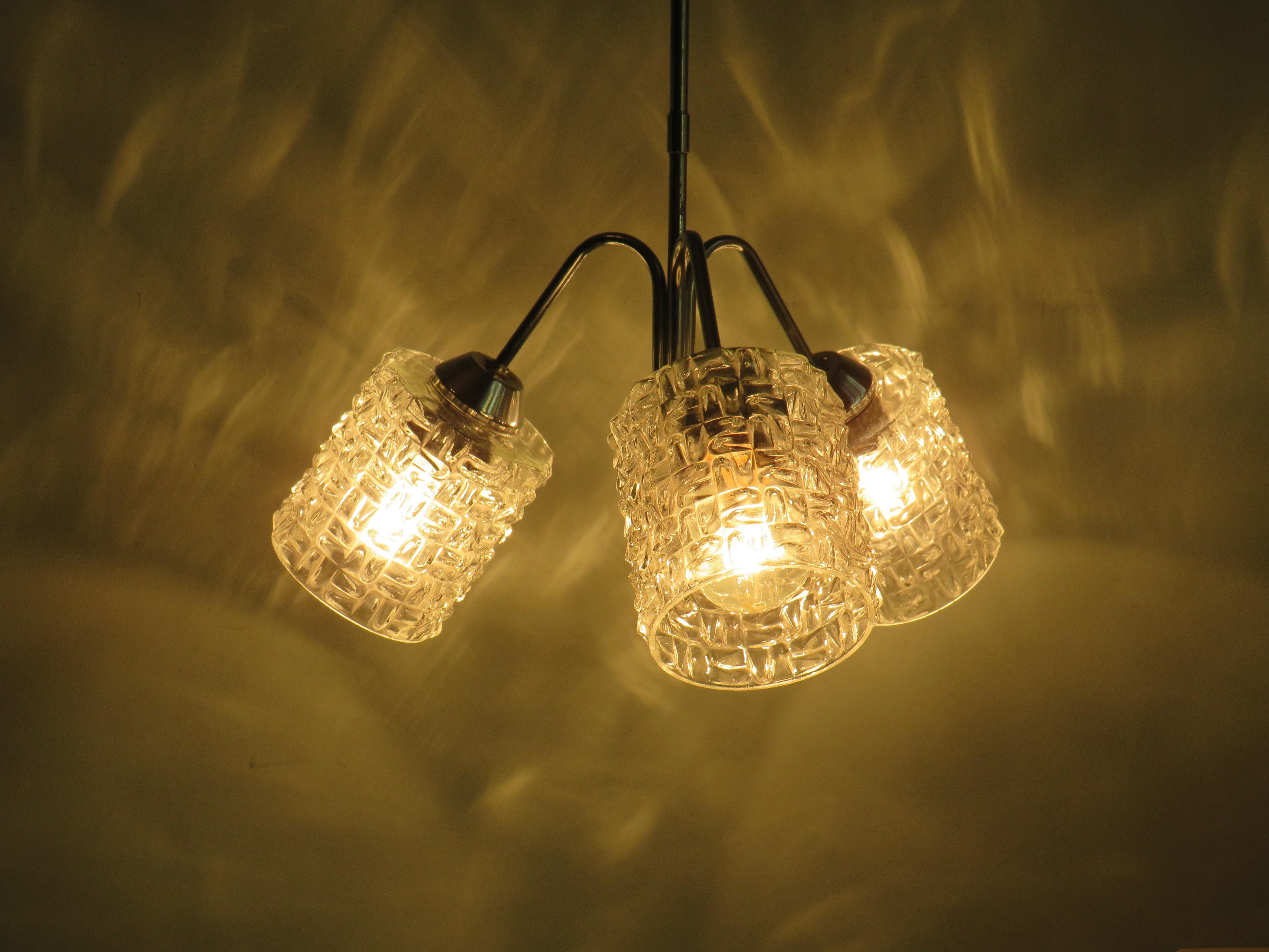 Space Age Lampadario di metà secolo, cromo e vetro, Belgio, 1960 in vendita