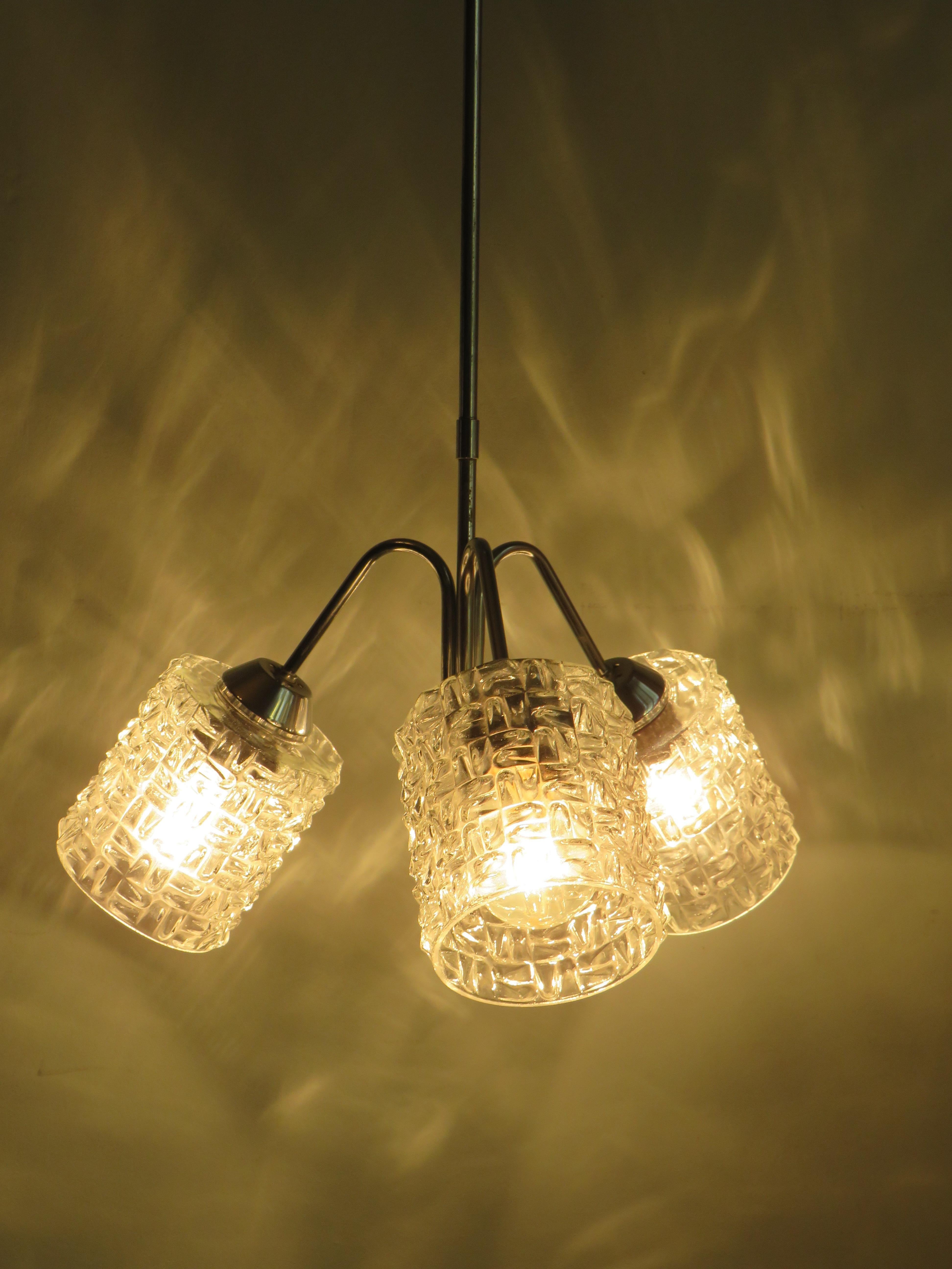 Belga Lampadario di metà secolo, cromo e vetro, Belgio, 1960 in vendita
