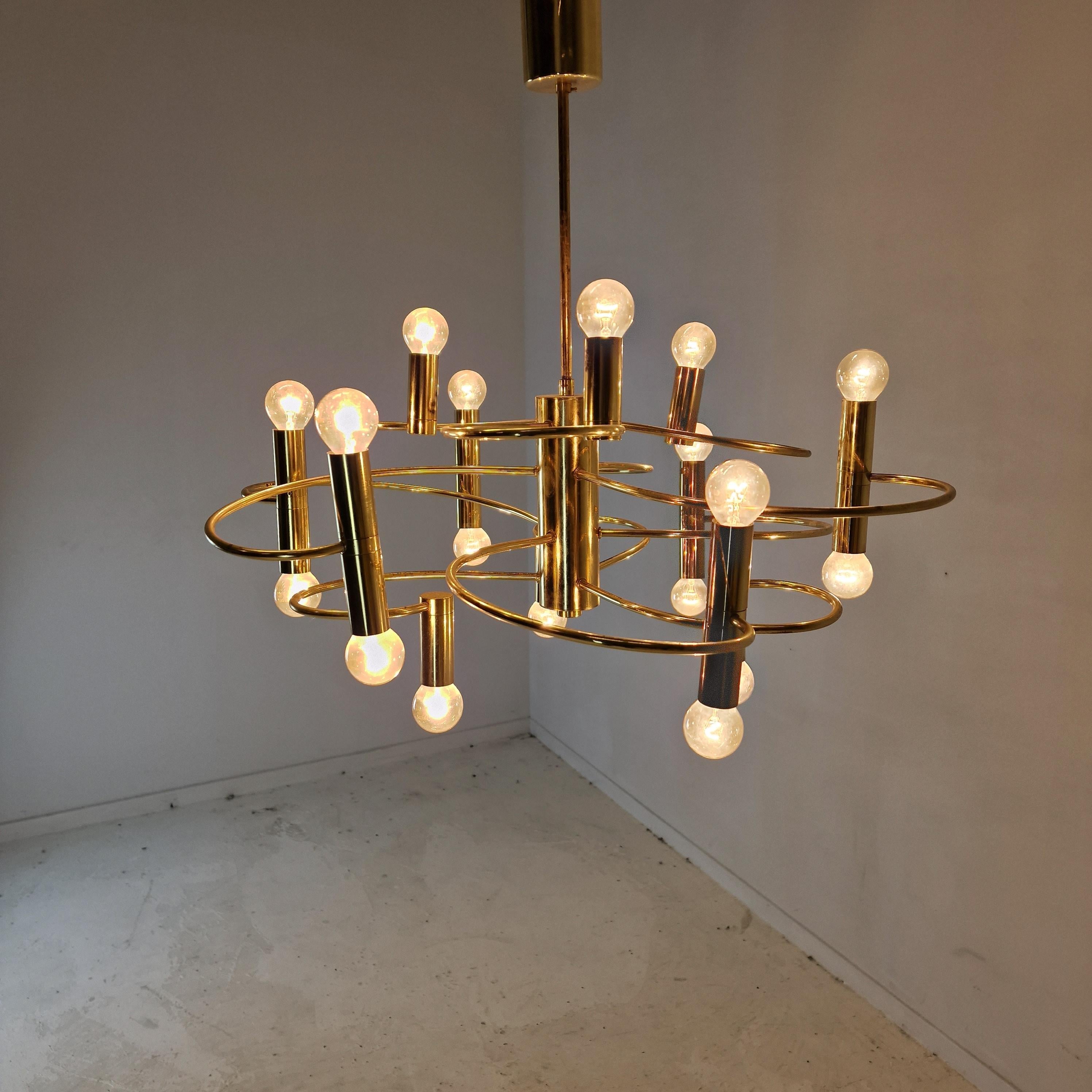 Mid Century Chandelier Designed by Gaetano Sciolari, 1970's (2 available) For Sale 8