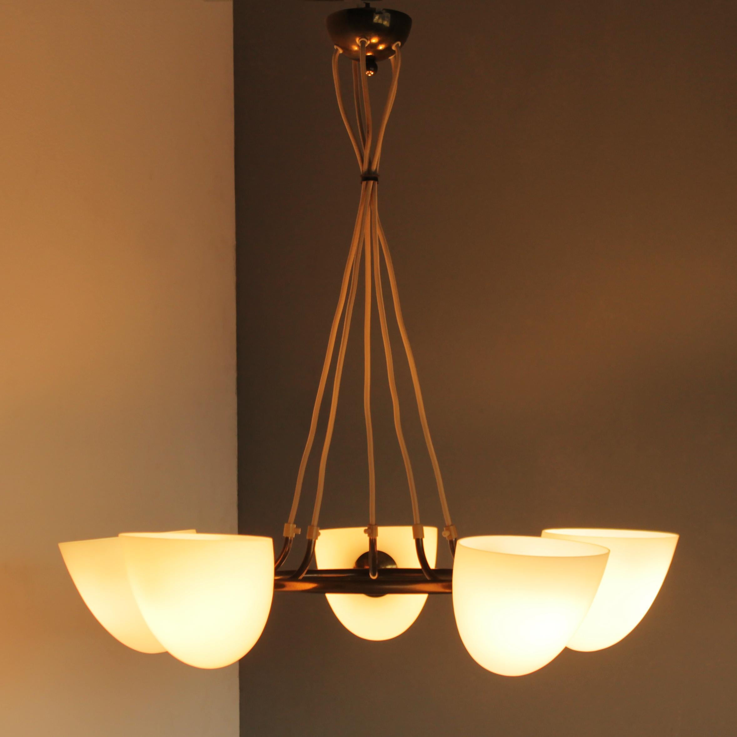 Mid Century chandelier in brass and glass by Hans Bengstrom Scandinavian 1950s For Sale 6