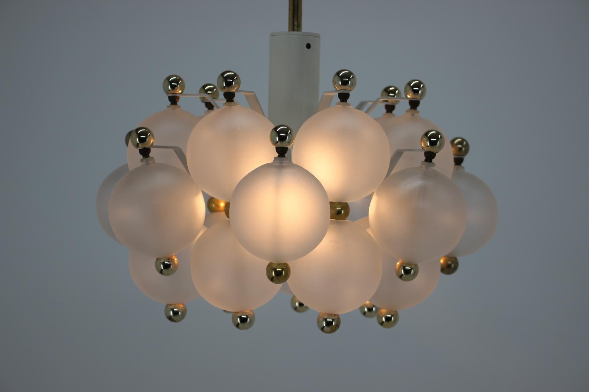 Mid-Century Modern Midcentury Chandelier Kalmar, Austria, 1960s