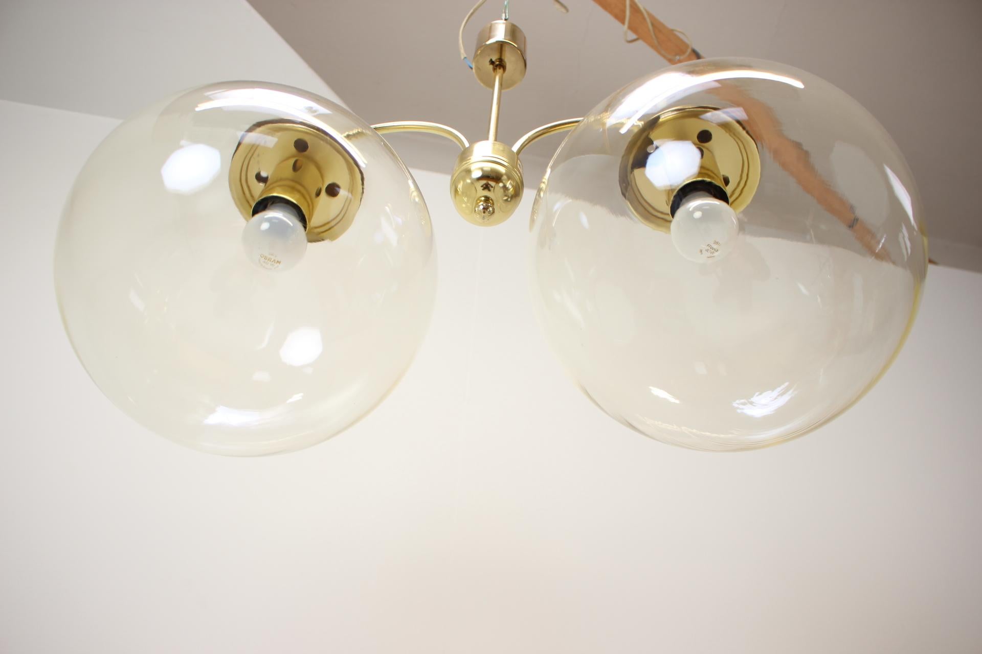 Brass Mid-Century Chandelier Kamenicky Senov, 1970's For Sale