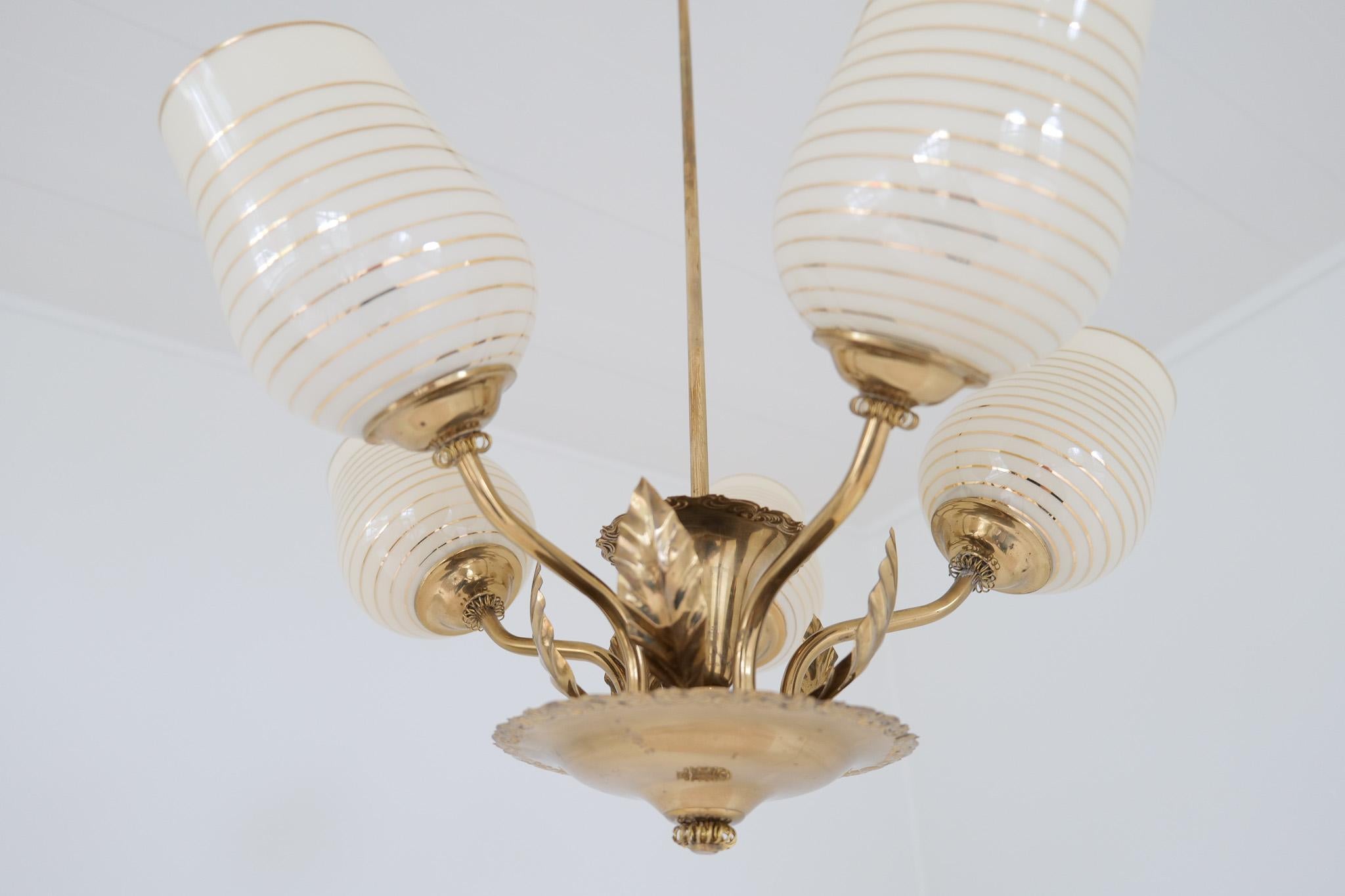 Mid Century Chandelier Lamp in Brass and Glass by Sario, Finland, 1950s For Sale 4