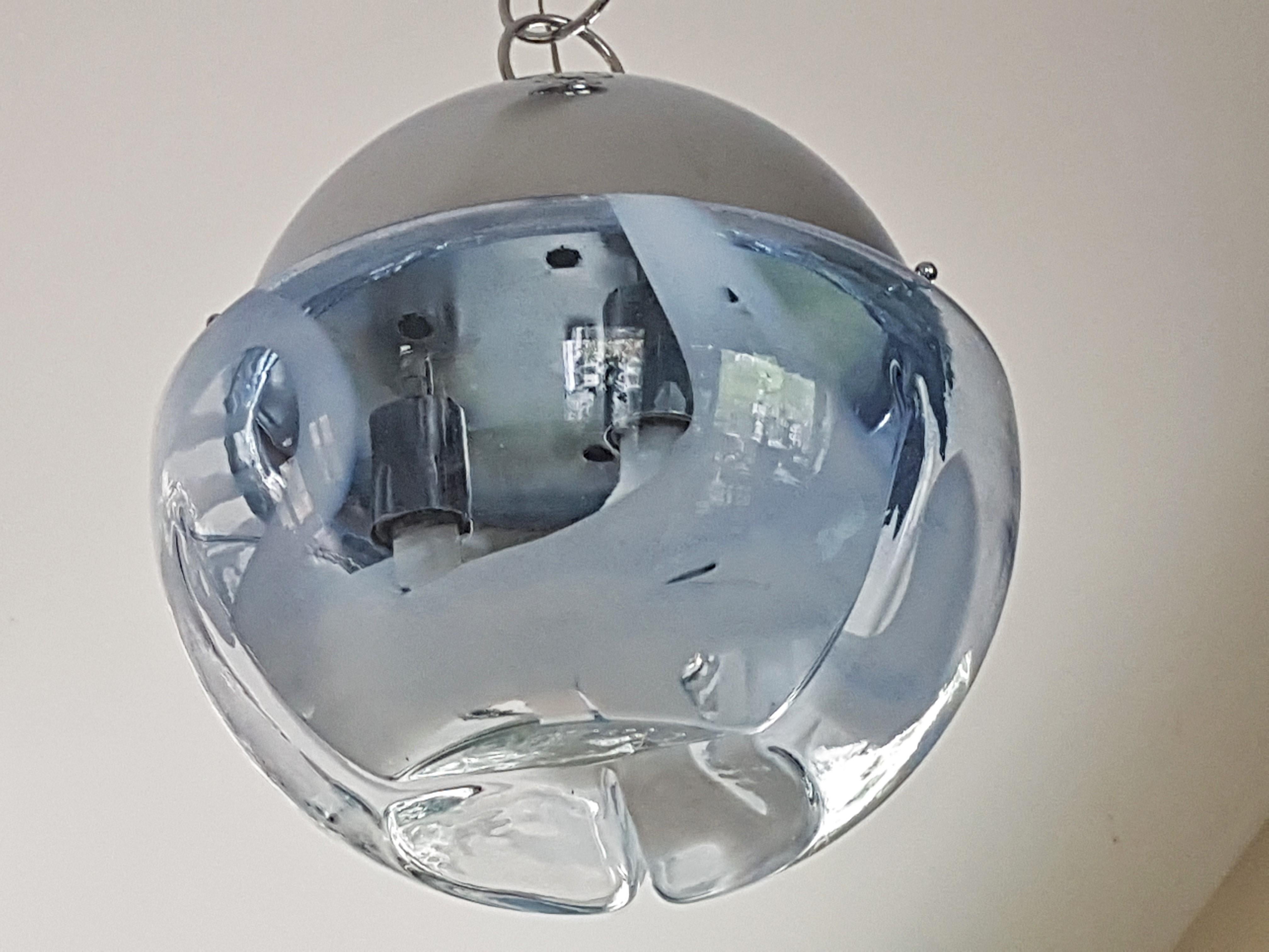 Lustre à suspension mi-siècle en verre opalescent chromé de Mazzega, Italie, années 1960 en vente 6
