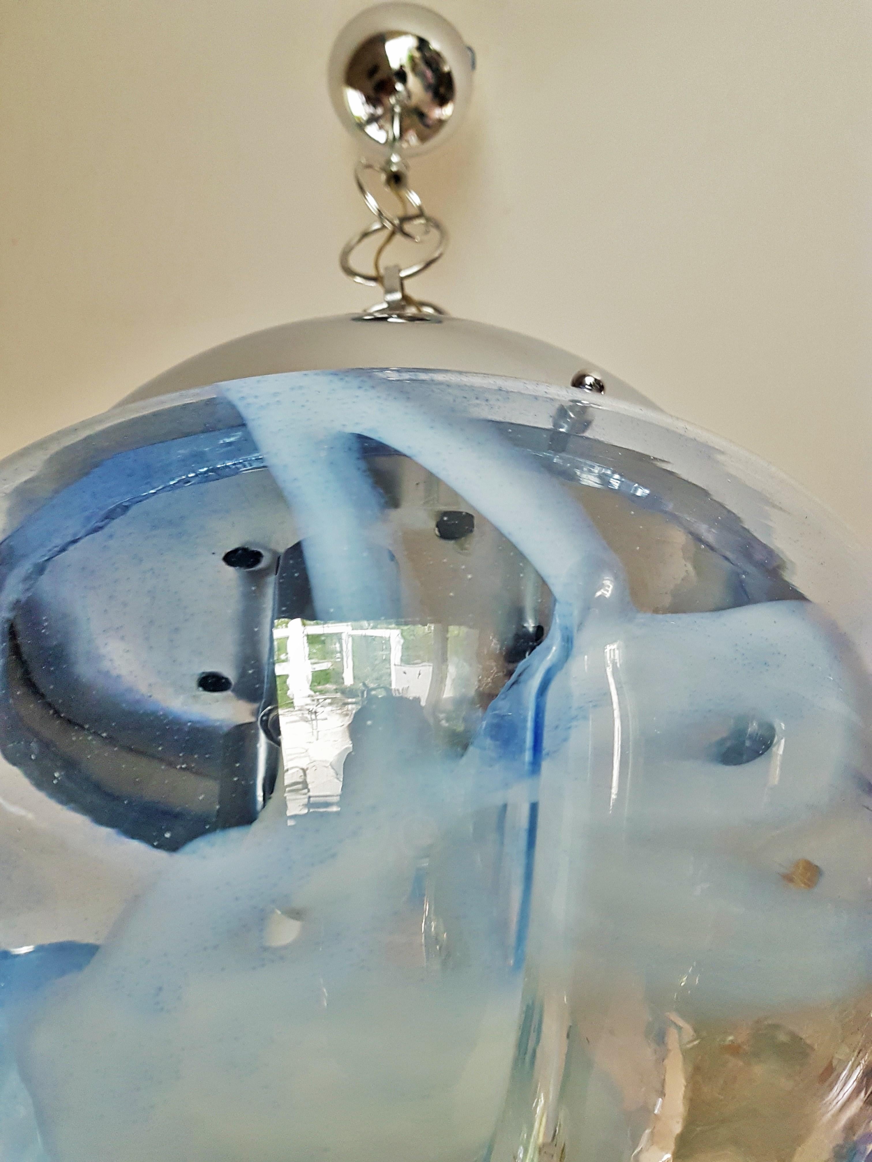 Lustre à suspension mi-siècle en verre opalescent chromé de Mazzega, Italie, années 1960 en vente 10