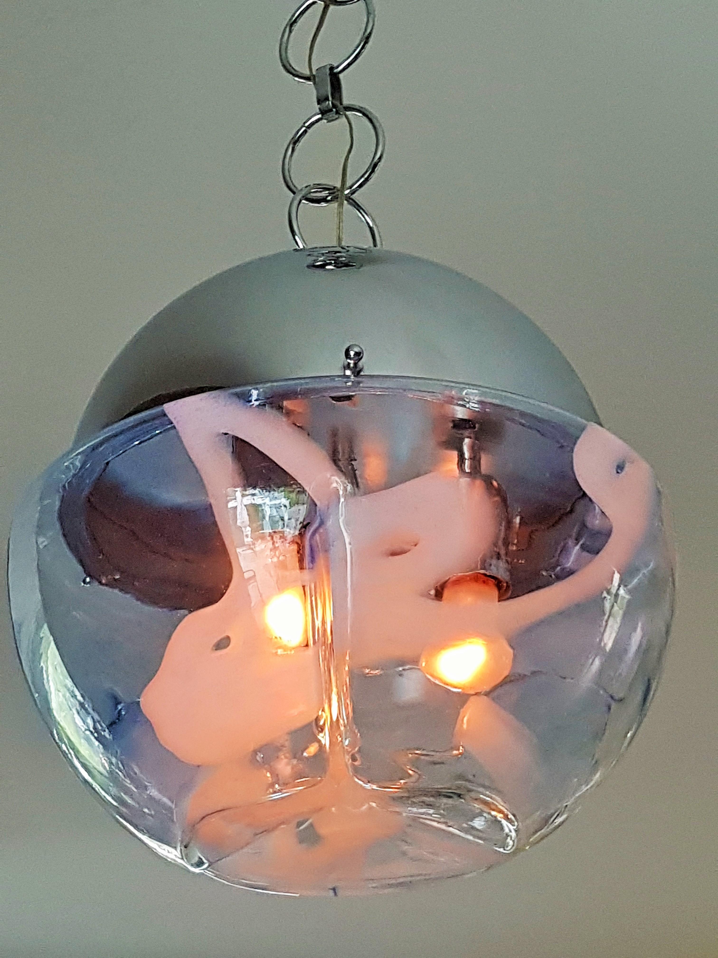 Lustre à suspension mi-siècle en verre opalescent chromé de Mazzega, Italie, années 1960 Bon état - En vente à Saarbruecken, DE