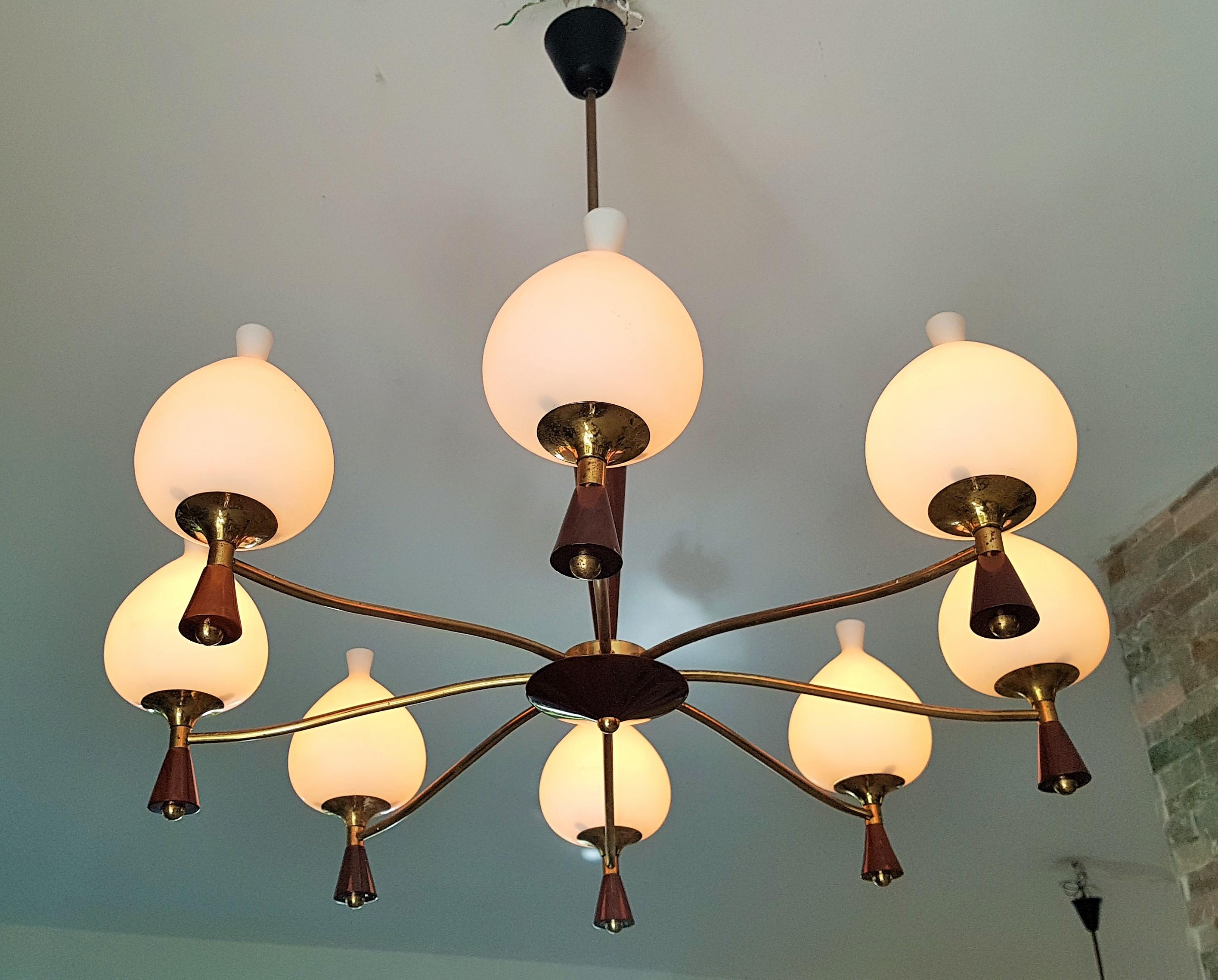 Mid-20th Century Midcentury Chandelier Style Sciolari, Brass and Wood, Italy, 1950s For Sale