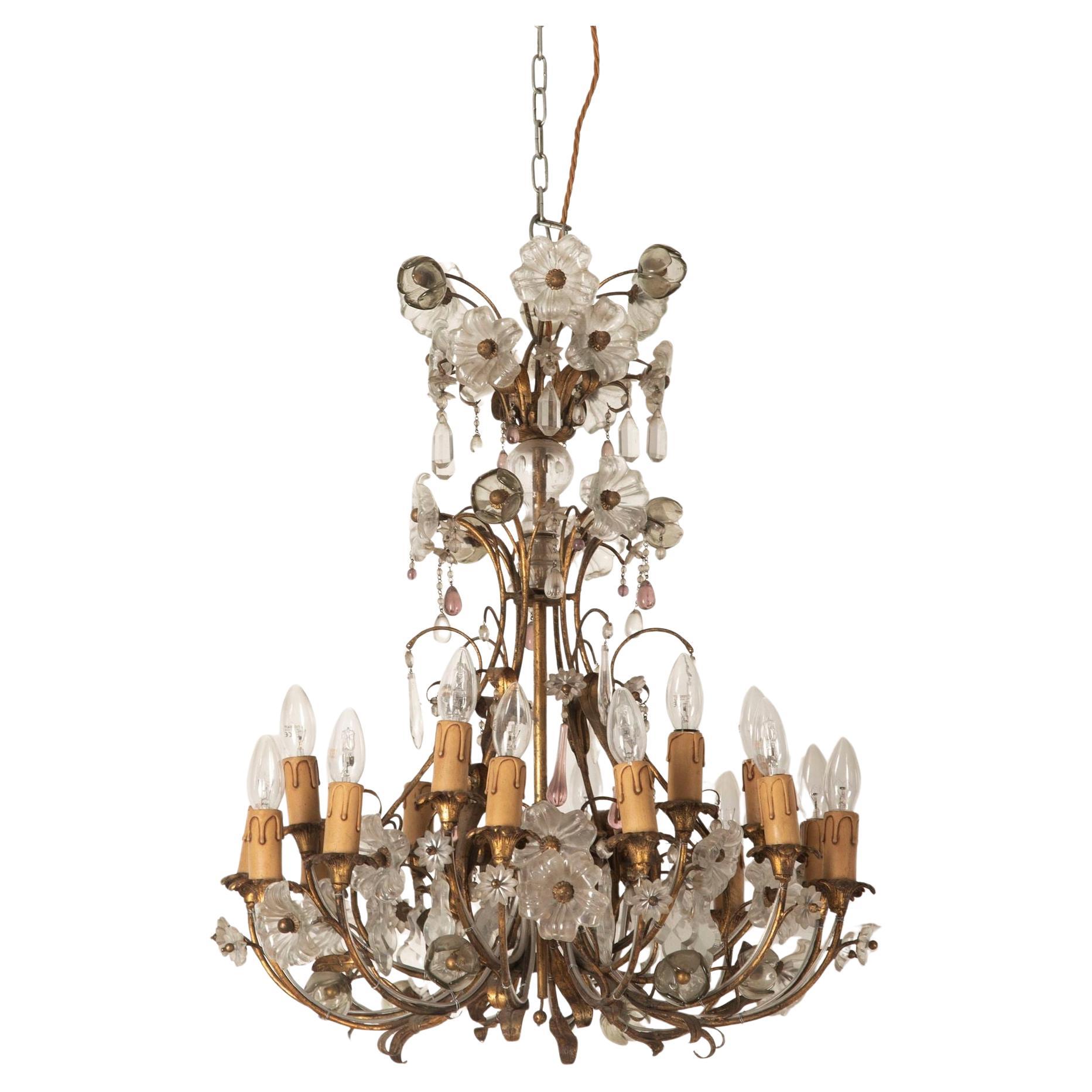 Lampadario di metà secolo con cornice dorata in vendita