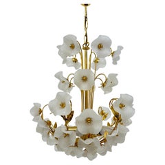 Lampadario di metà secolo con fiori di vetro, anni '70