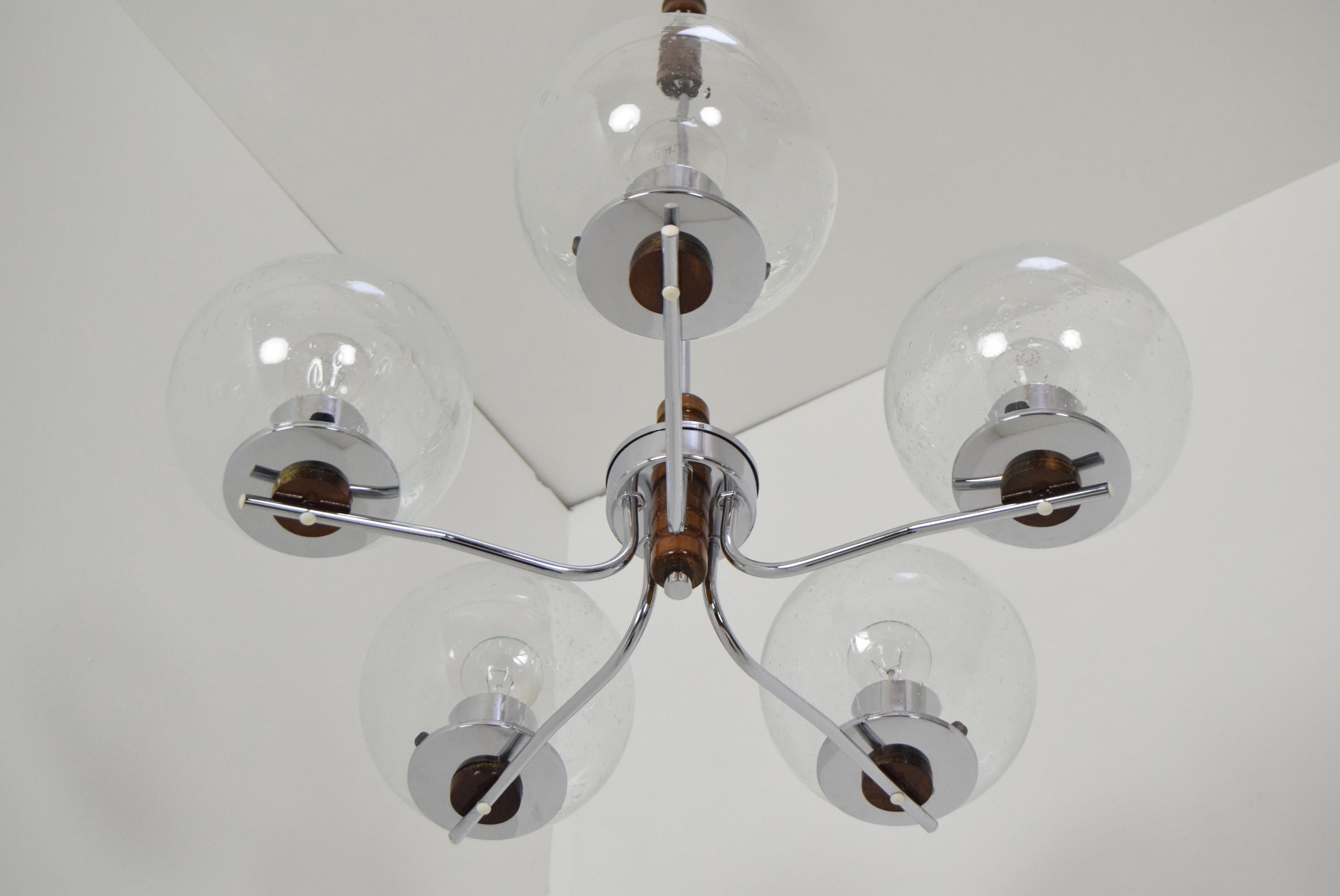 Mid-Century Chandelier, Czechoslovakia, 1960's For Sale 2