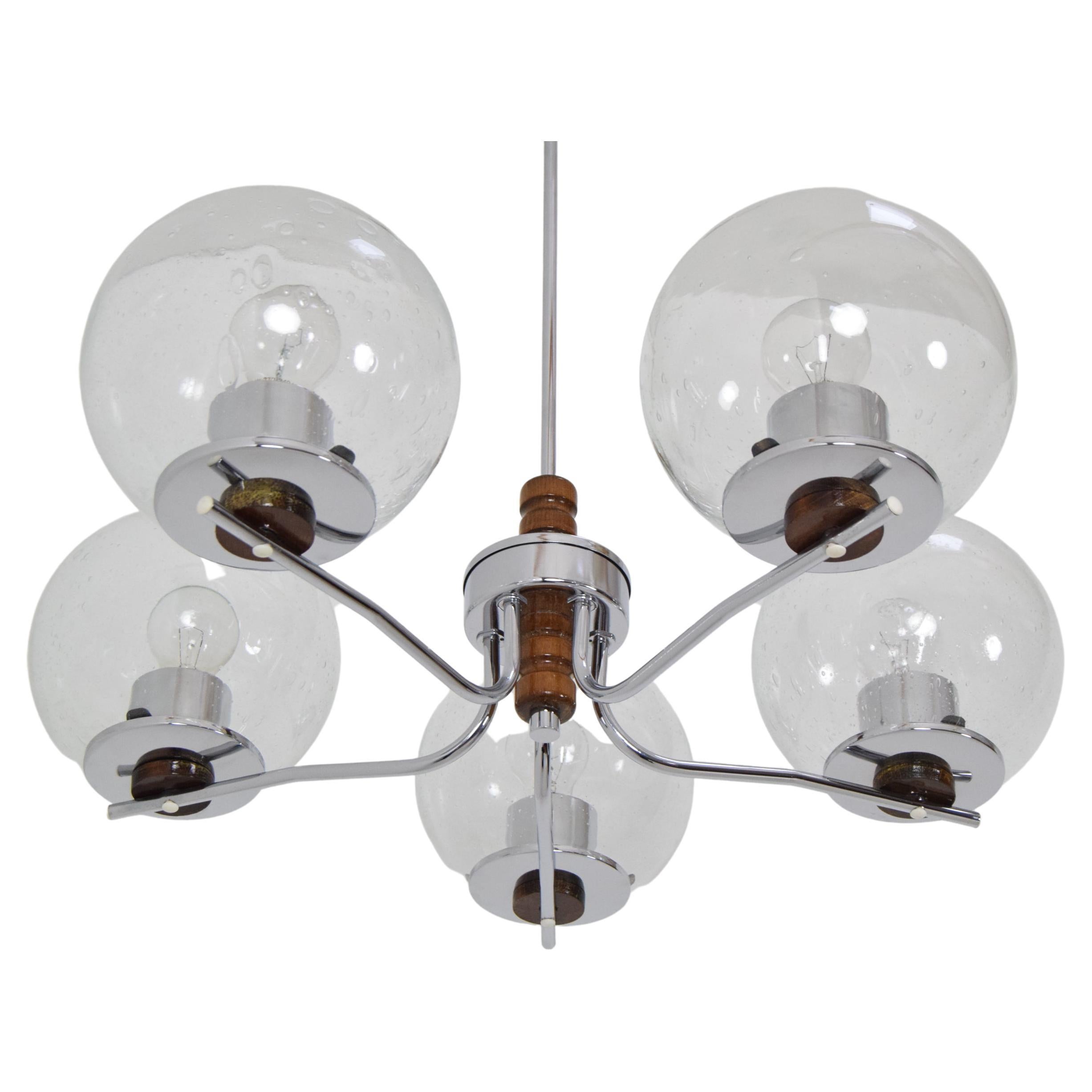 Lampadario di metà secolo, Cecoslovacchia, anni '60