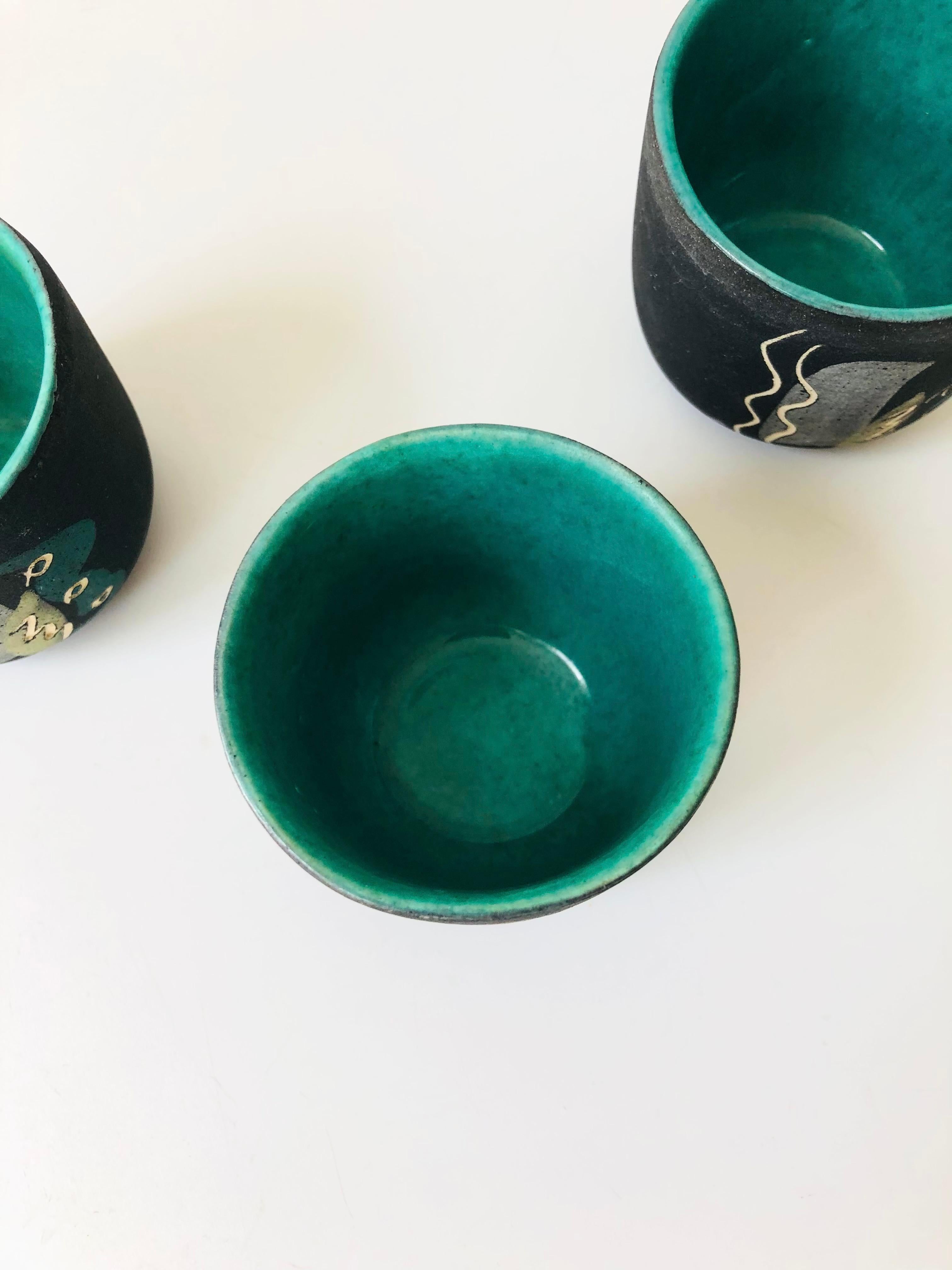 Mid-Century Modern Coupes à thé en poterie californienne du milieu du siècle de Charles et Alice Smith - Lot de 3 en vente
