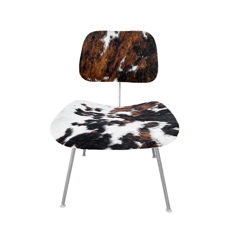 Mid- Century Charles and Ray Eames DCM Chairs in Original Cowhide, Set of Four 2