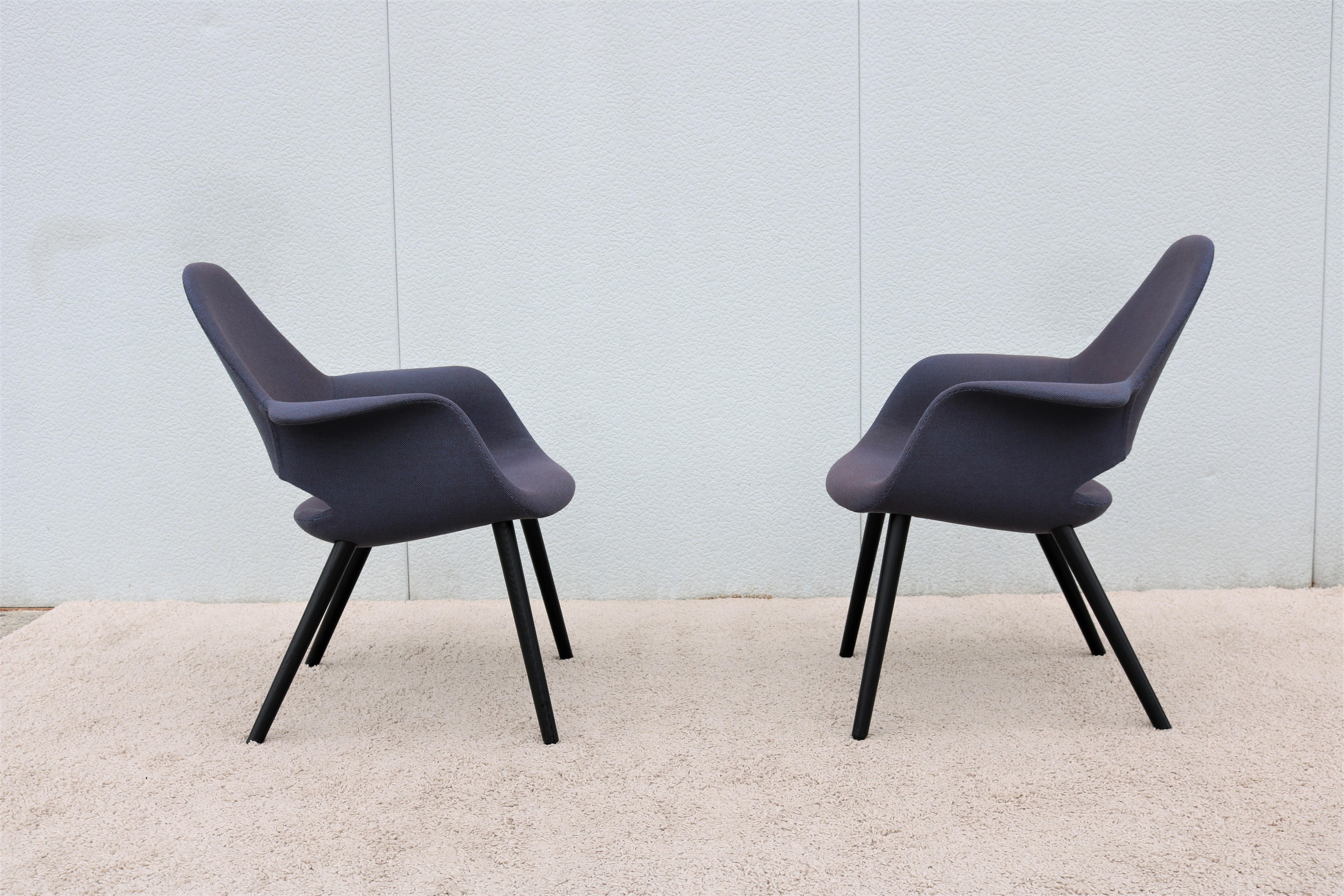 Mid-Century Charles Eames & Eero Saarinen for Vitra Organic Dining Chairs Pair In Good Condition For Sale In Secaucus, NJ