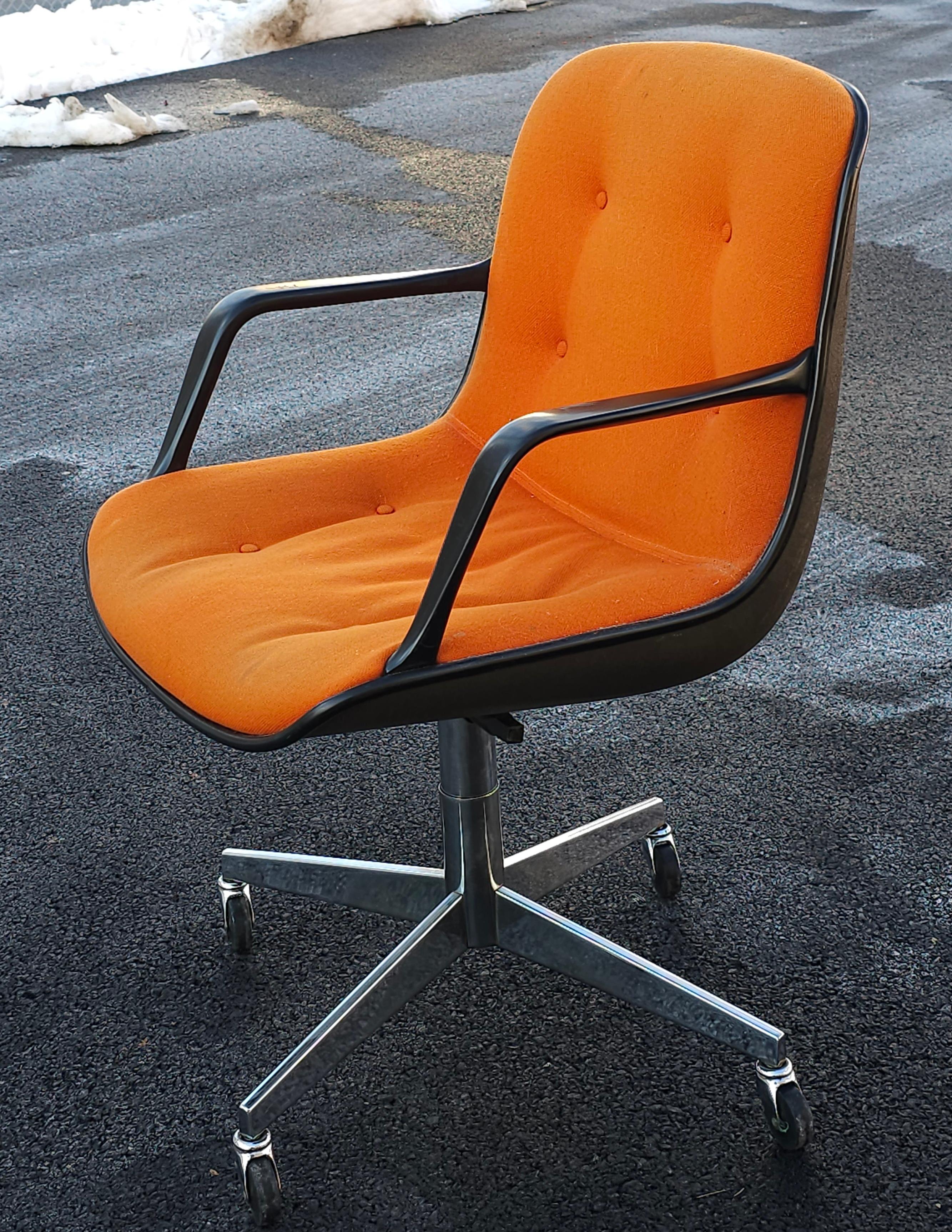 Mid Century Charles Pollock Style Steelcase Rolling Office Chair. Maße: 24