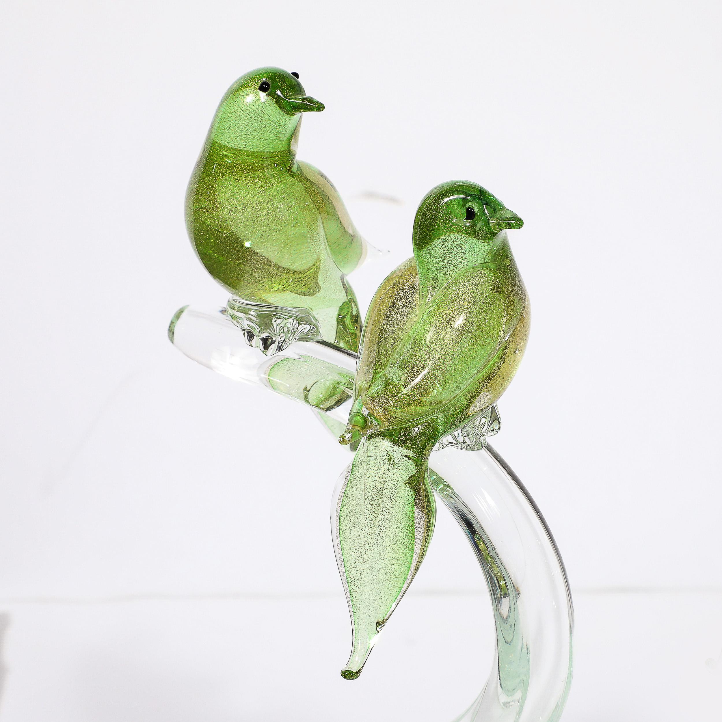 Italiano Sculture di uccelli in vetro di Murano soffiato a mano trasparenti e color chartreuse di metà secolo in vendita