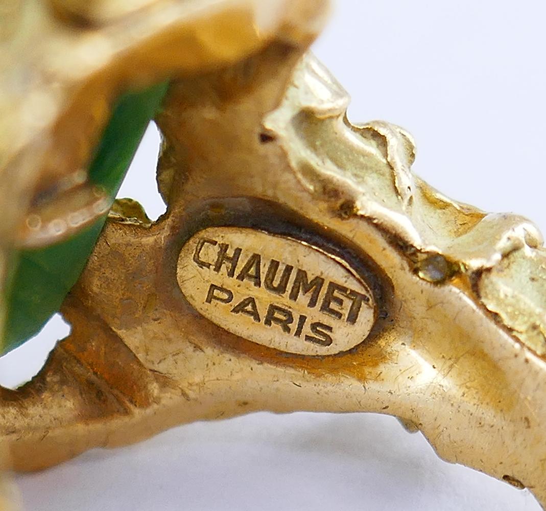 Bague Chaumet en or 18 carats, corail et jade, de style moderniste français du milieu du siècle dernier Bon état - En vente à Beverly Hills, CA