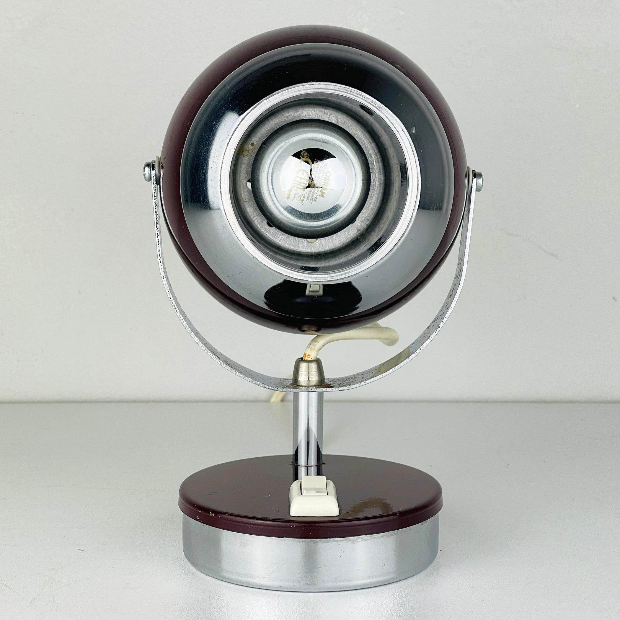 Lampe de bureau en cerisier du milieu du siècle Eyeball Italy 60s en vente 5