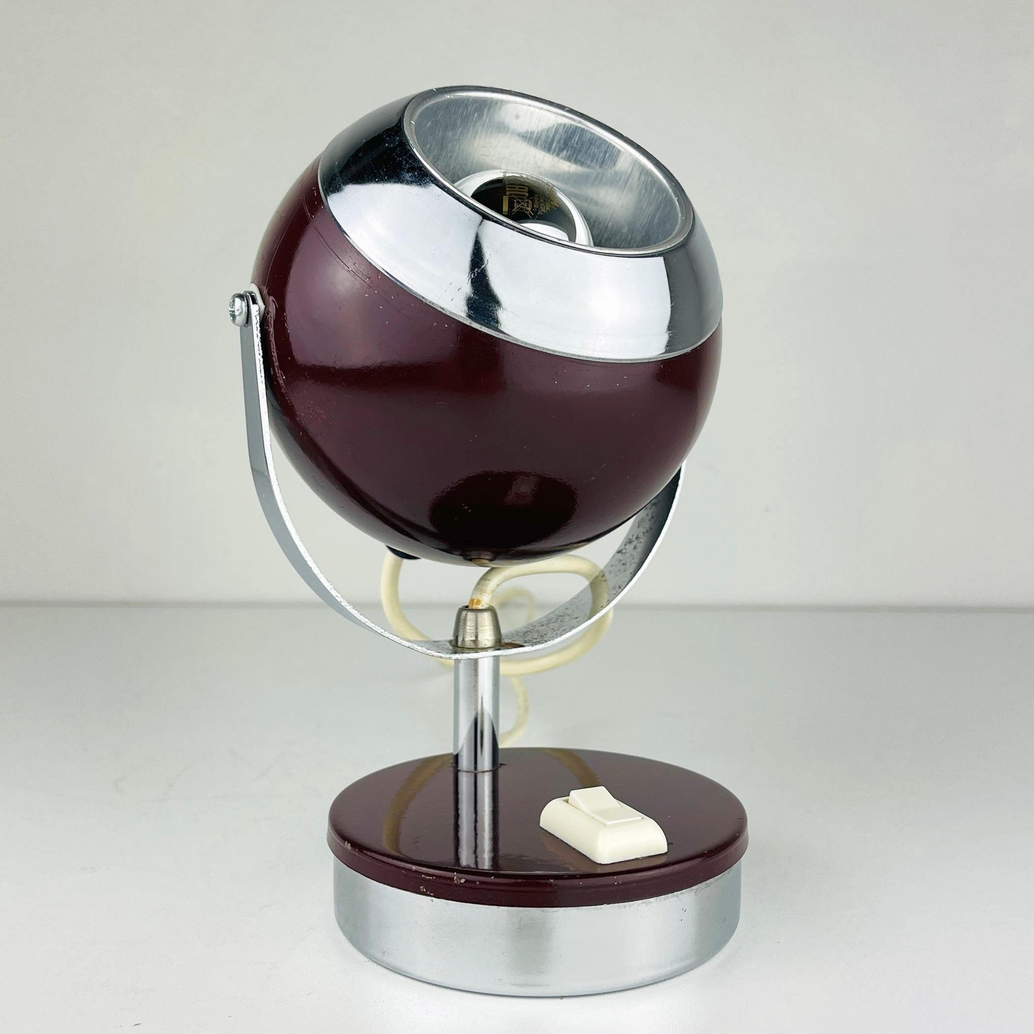 Mid-century cherry desk lamp Eyeball Italy 60s For Sale 6