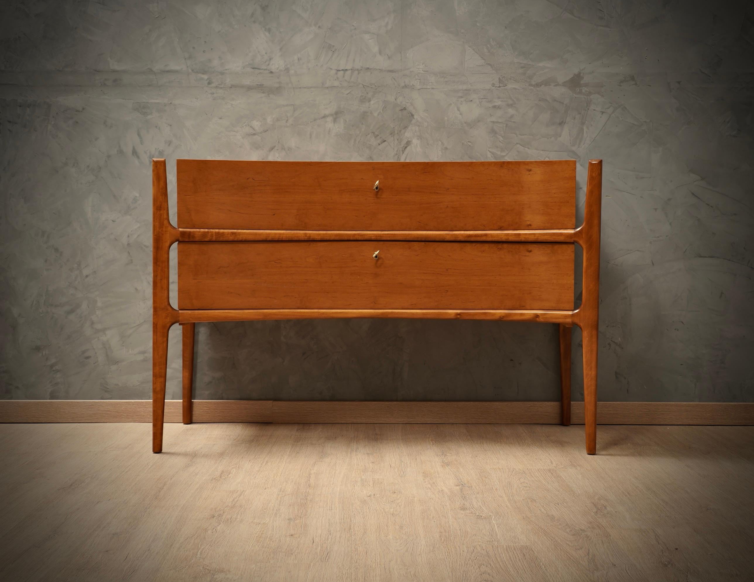 Italienische Kommode und Kommoden aus der Mitte des Jahrhunderts aus Kirschbaumholz und Messing, 1970 im Angebot 3