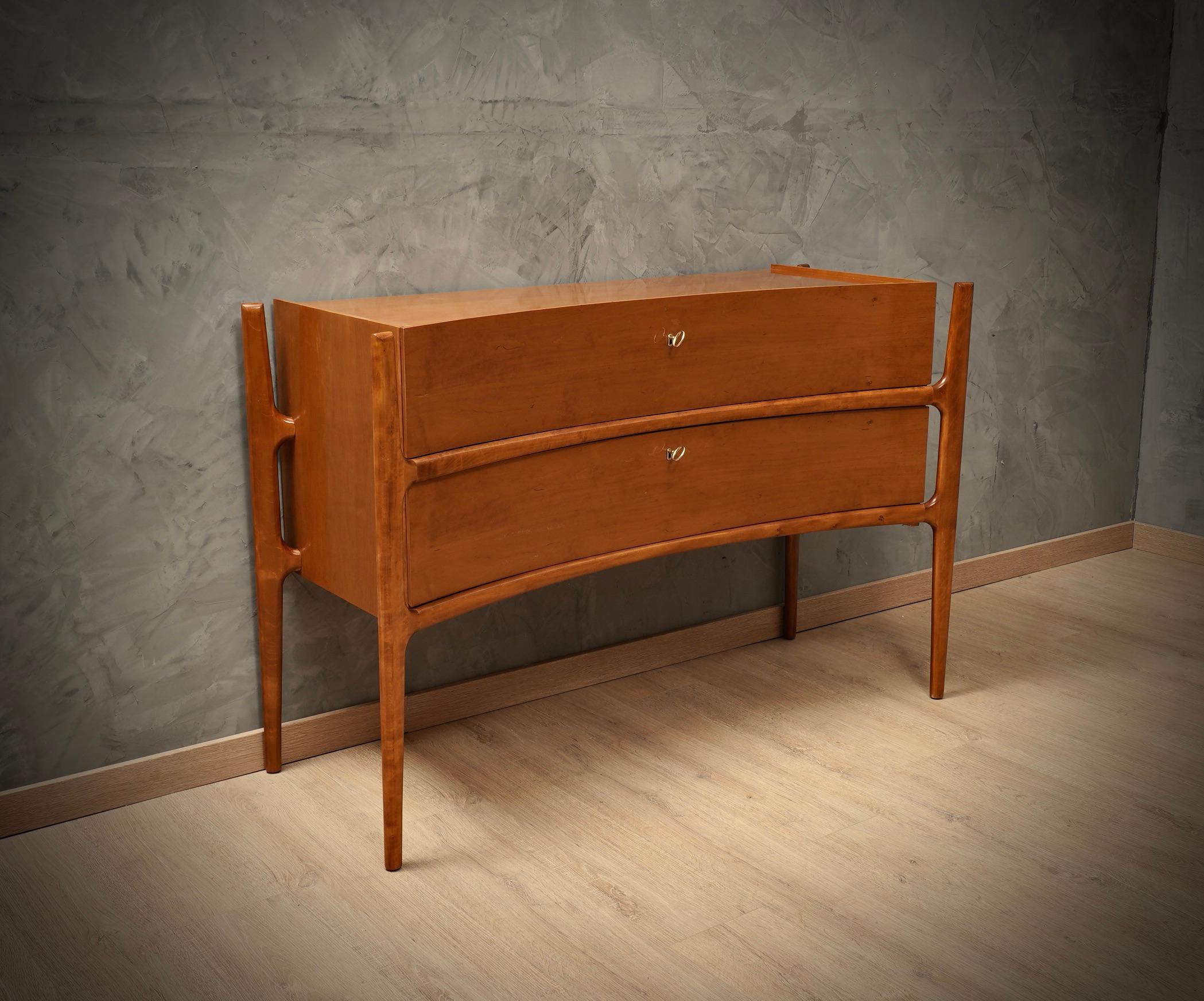 Italienische Kommode und Kommoden aus der Mitte des Jahrhunderts aus Kirschbaumholz und Messing, 1970 (Moderne der Mitte des Jahrhunderts) im Angebot