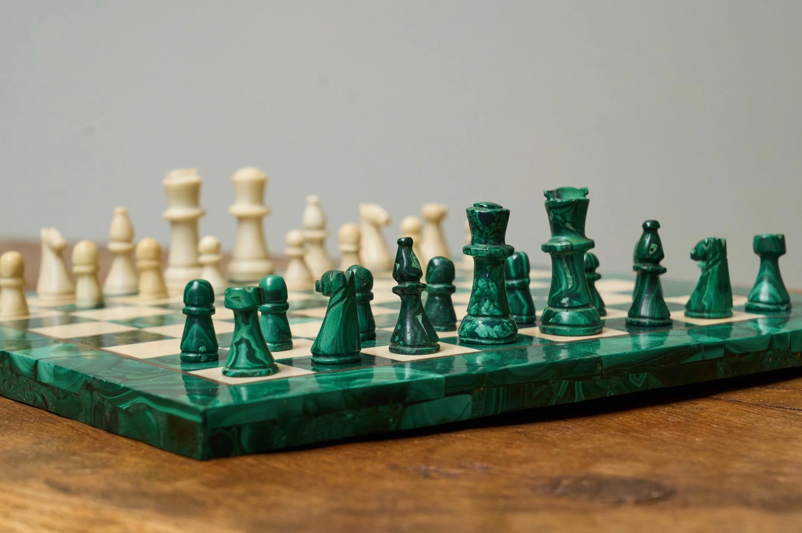 European Mid Century Chess Set in Malachite and Brass 1960s For Sale