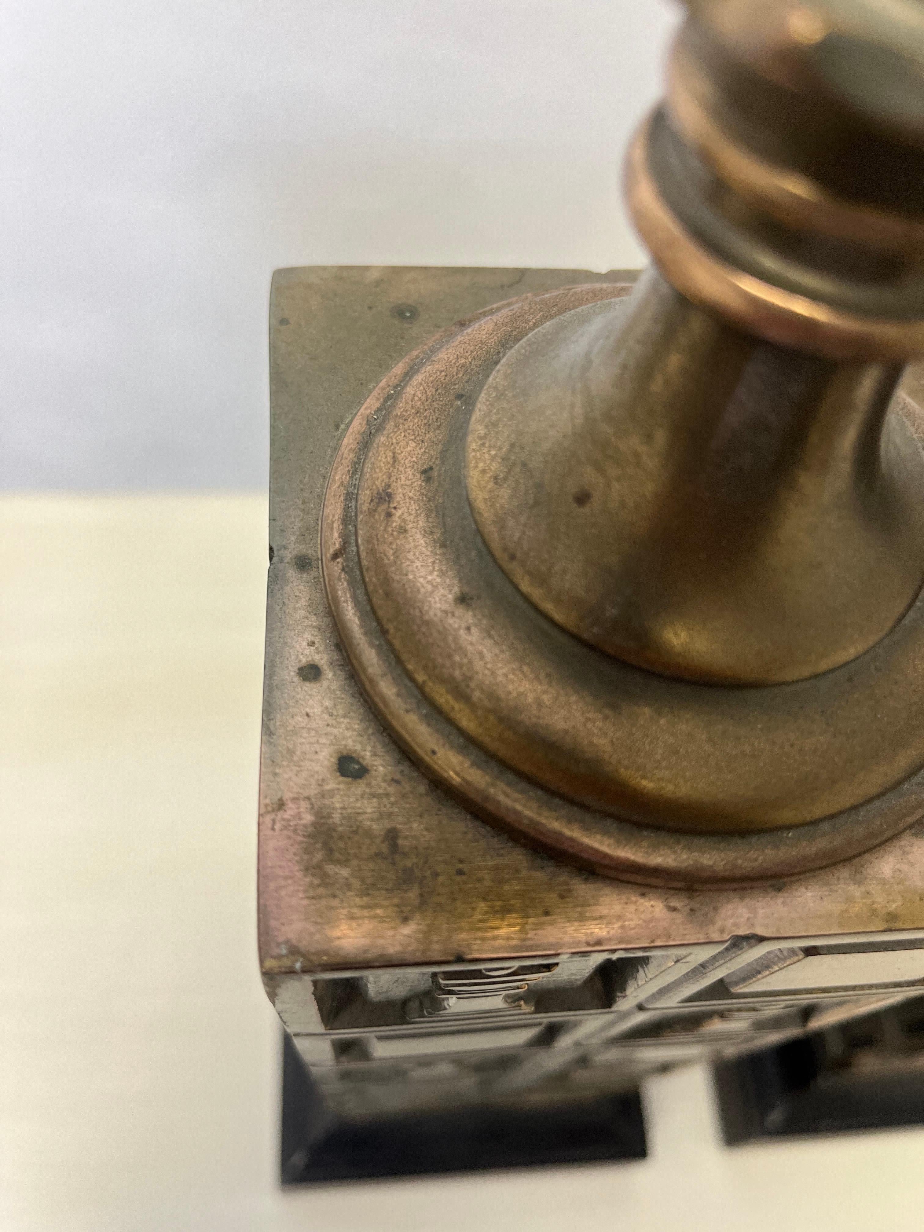 Lampes de table d'échecs de Laurel Lamp Company, années 1960 en vente 2