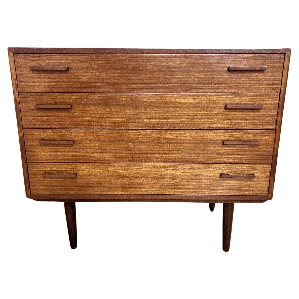Mid Century Chest Drawers Teak Danish Vintage Furniture by Kia Kristiansen
Features four drawers so ample storage
Circa 1960s on this clean piece of vintage furniture
Wonderful Mid Century Modern Danish chest of drawers
Hand crafted from teak