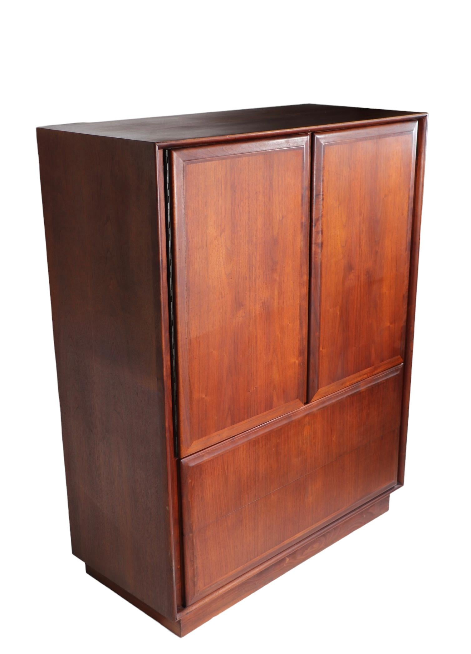 Mid-Century Modern Mid Century Chest Dresser Chifferobe by Dillingham att. to Baughman c 1960/1970s For Sale