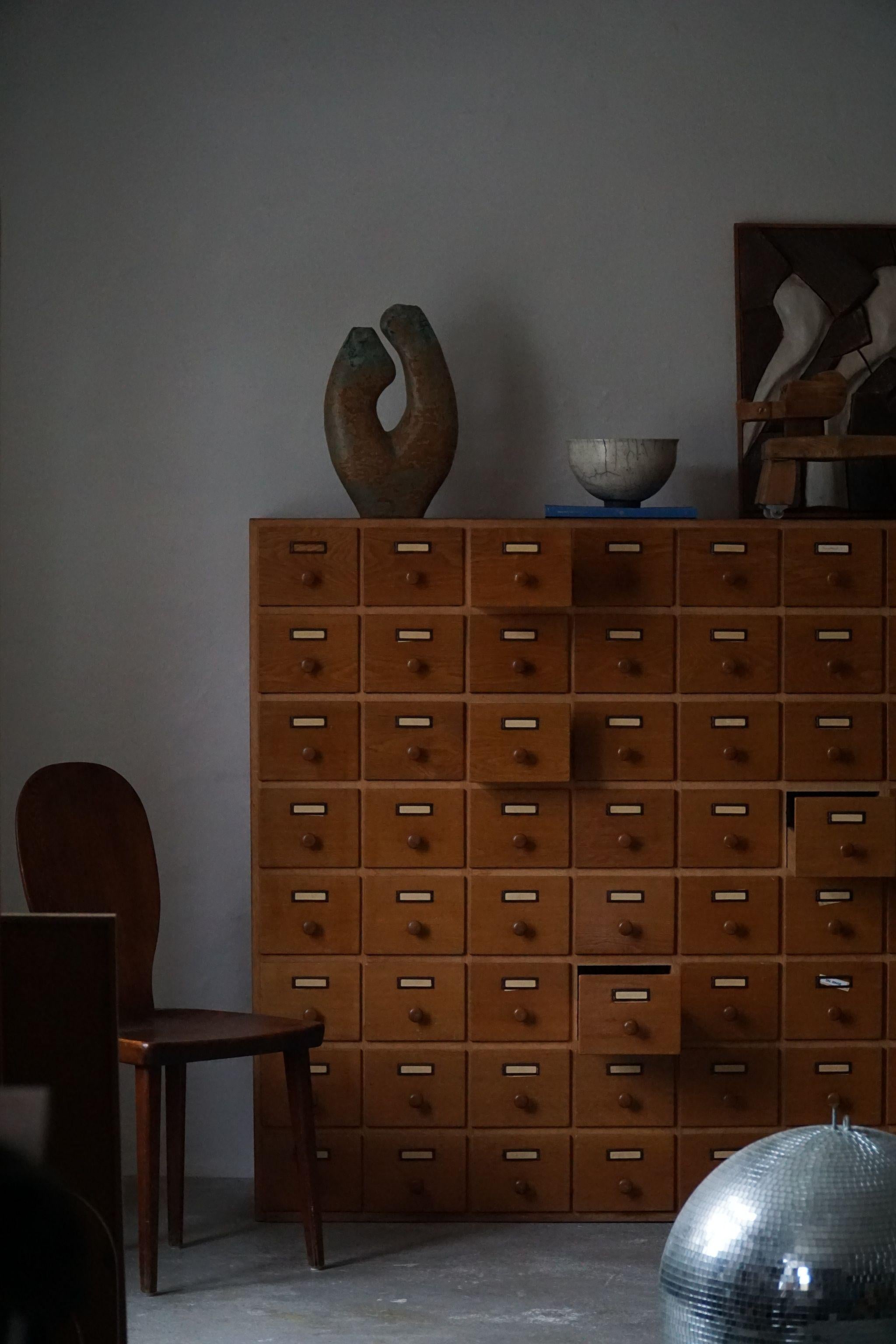 Mid-Century-Kommode von dänischem Möbelschreiner, 64 Schubladen, hergestellt in den 1960er Jahren 1