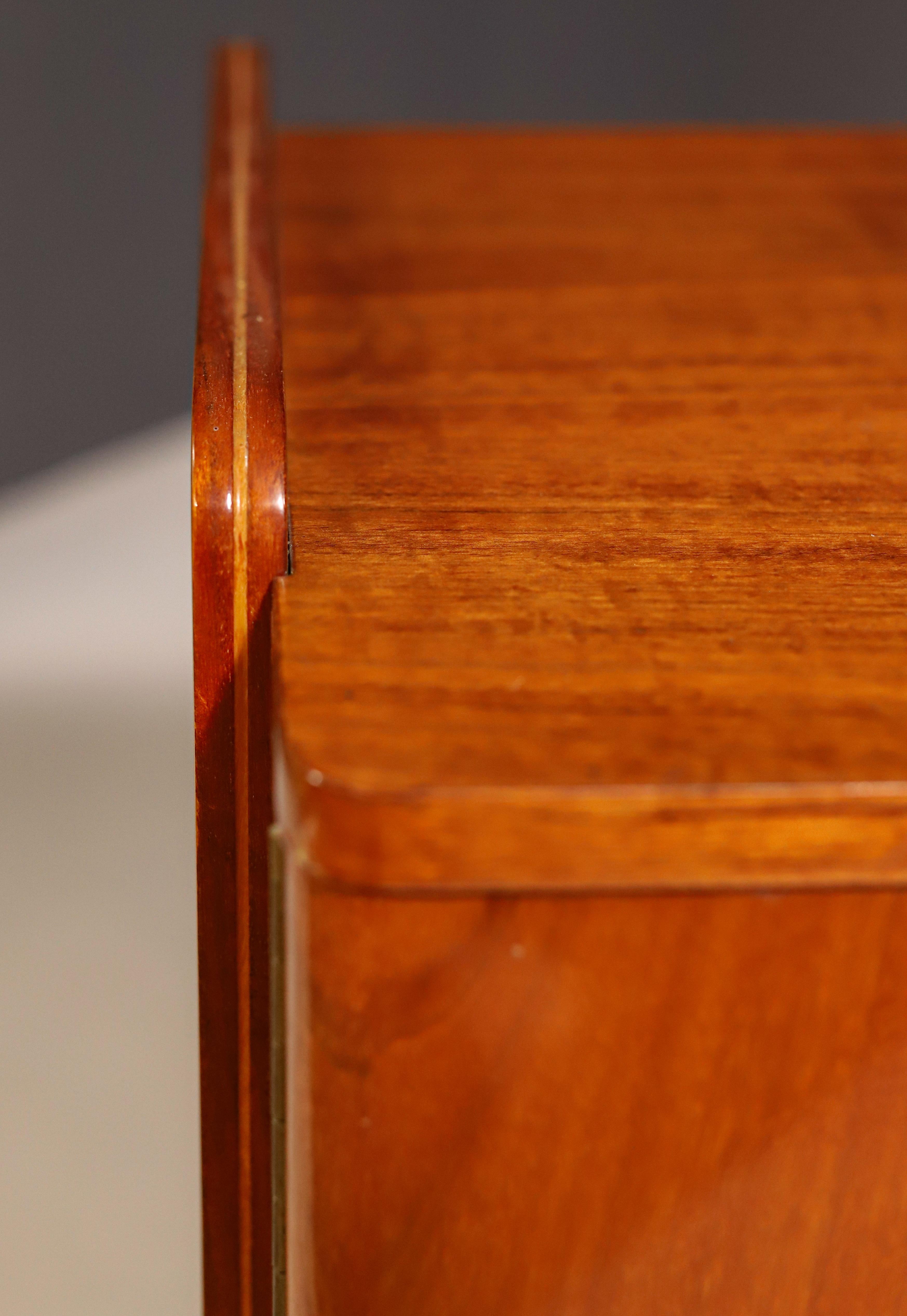 Cassettiera di metà secolo di František Jirák, 1970, Cecoslovacchia in vendita 2