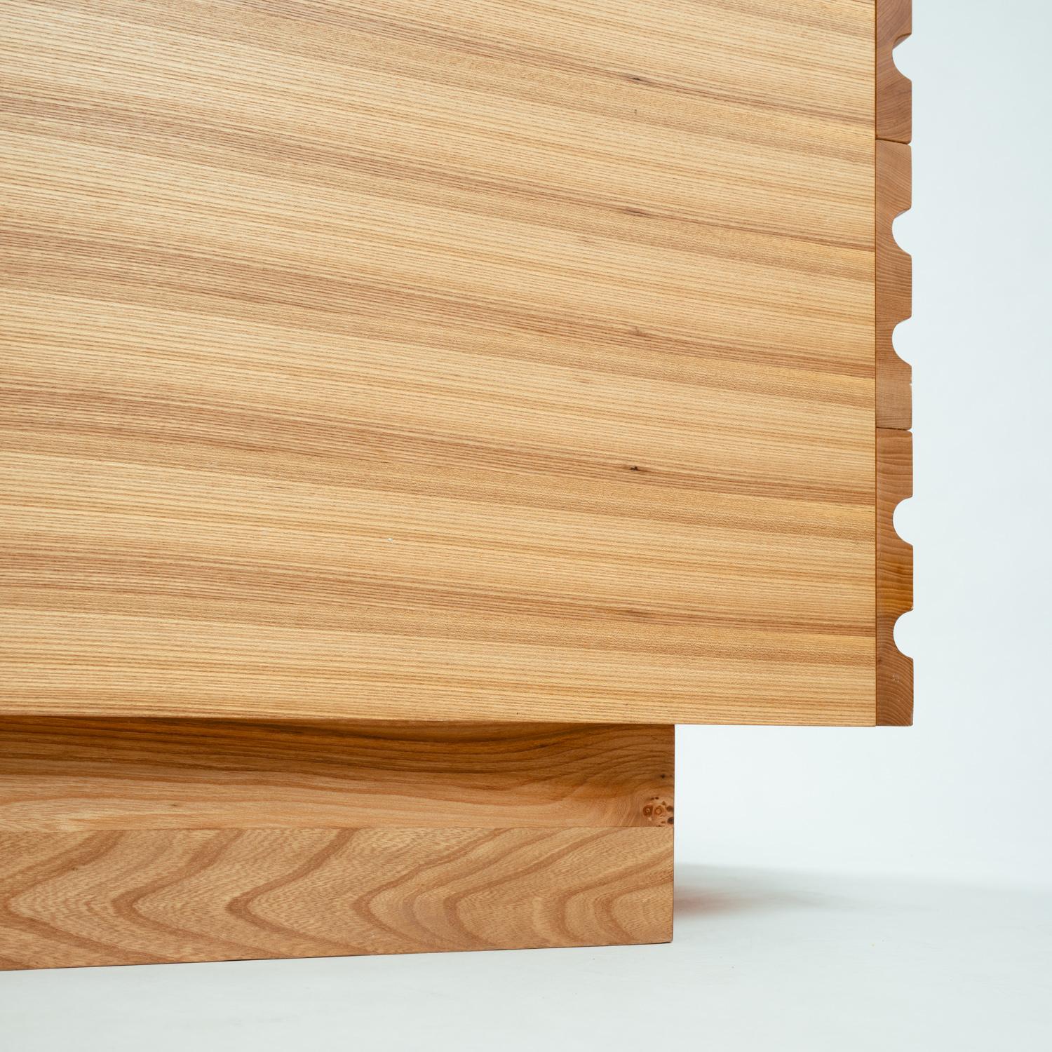 Mid-Century Chest of Drawers by Maison Regain, sculptural elmwood,  1970s France For Sale 6