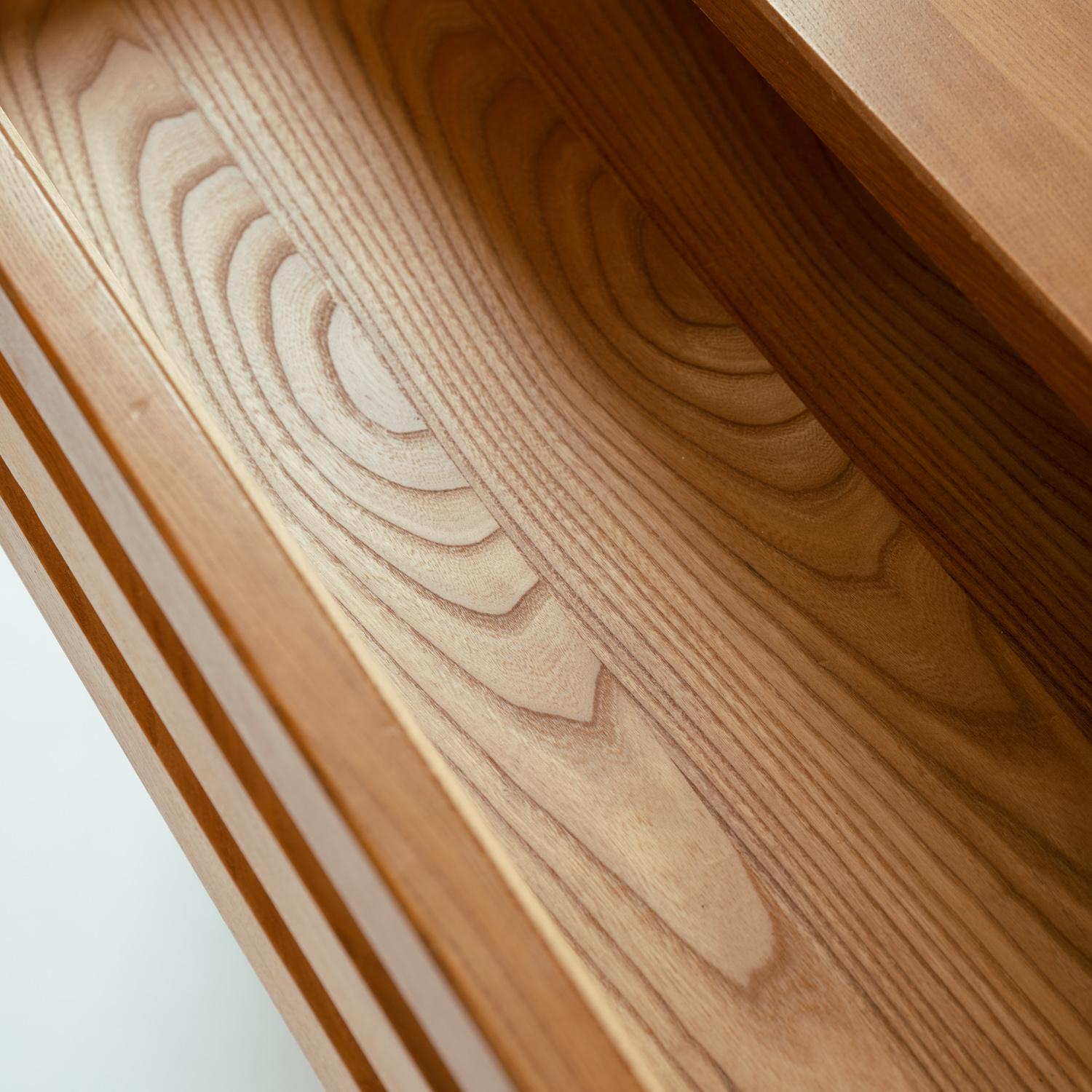 Mid-Century Chest of Drawers by Maison Regain, sculptural elmwood,  1970s France For Sale 9