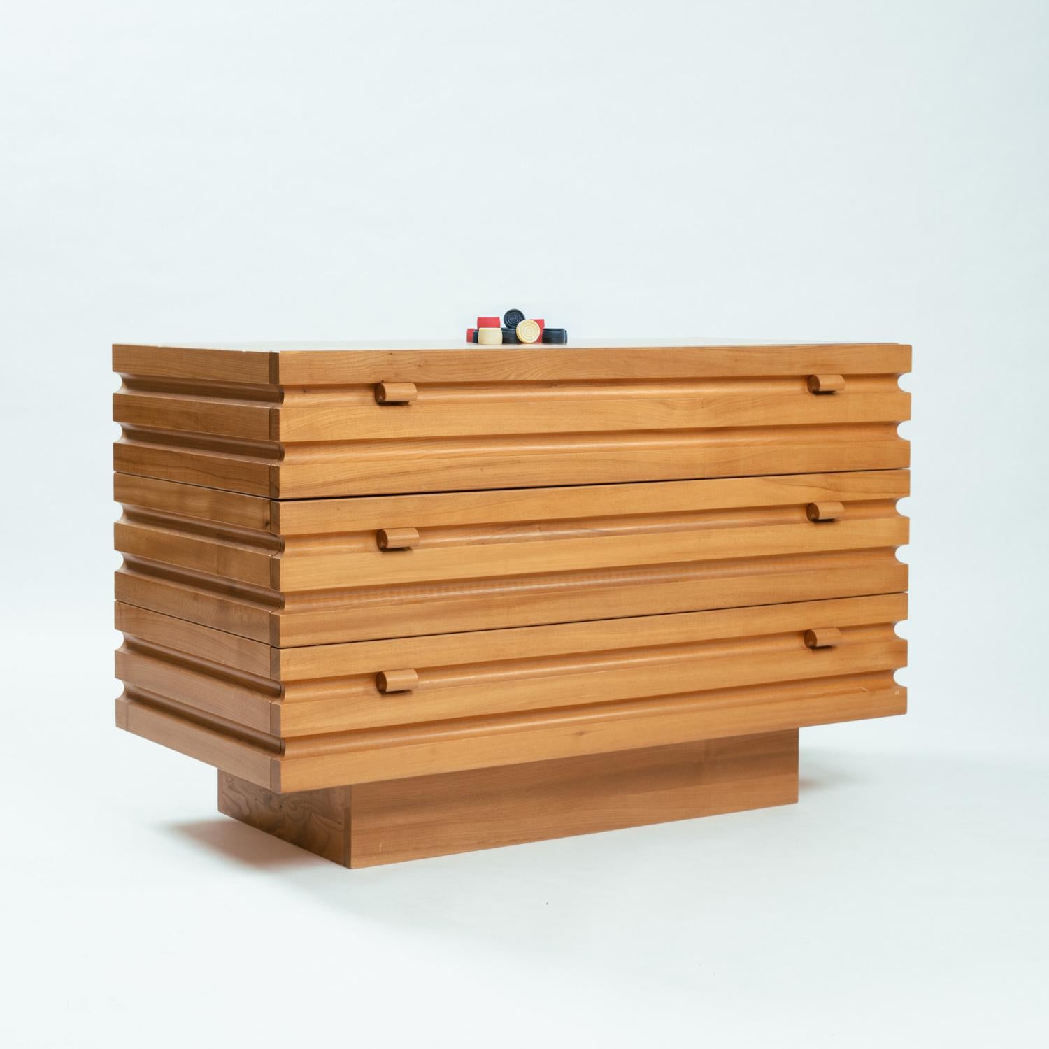 Mid-Century Chest of Drawers by Maison Regain, sculptural elmwood,  1970s France For Sale 10