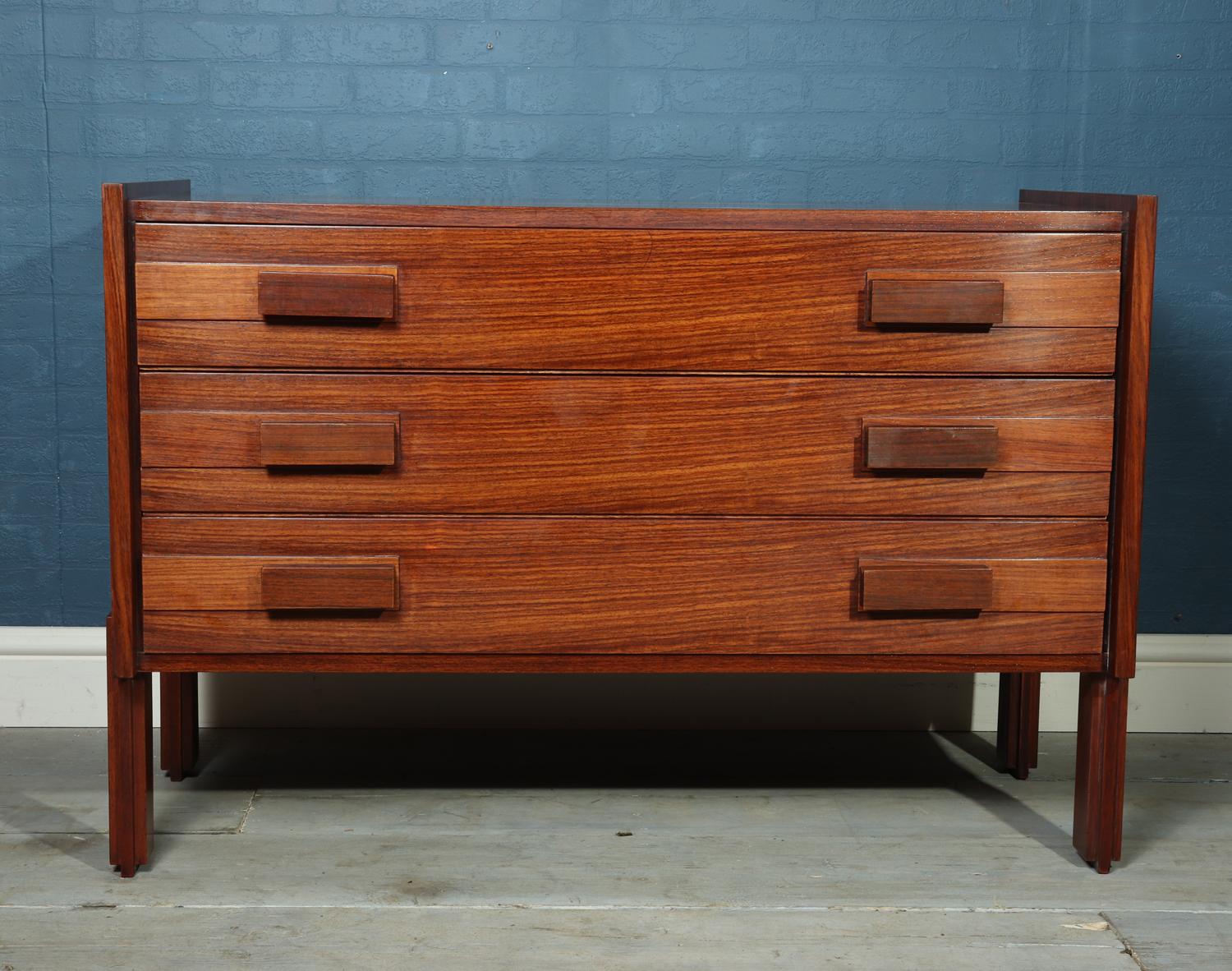 Midcentury Chest of Drawers, circa 1960 In Excellent Condition In Paddock Wood, Kent