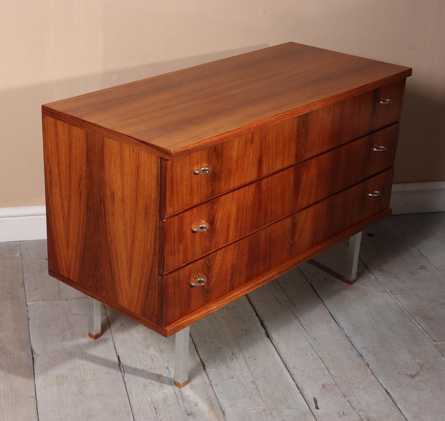Midcentury Chest of Drawers 4