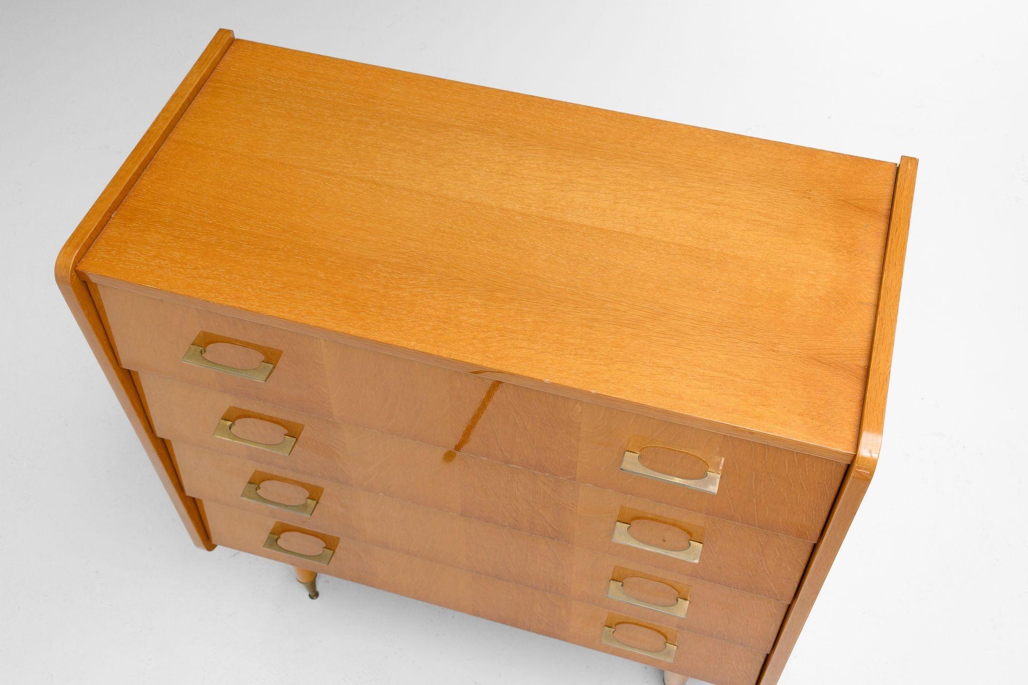 Ottone Cassettiera Mid-Century in vendita
