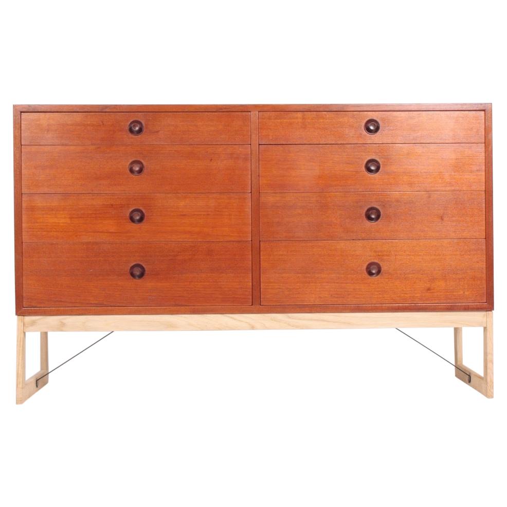 Midcentury Chest of Drawers in Teak and Oak Designed by Børge Mogensen, 1960s