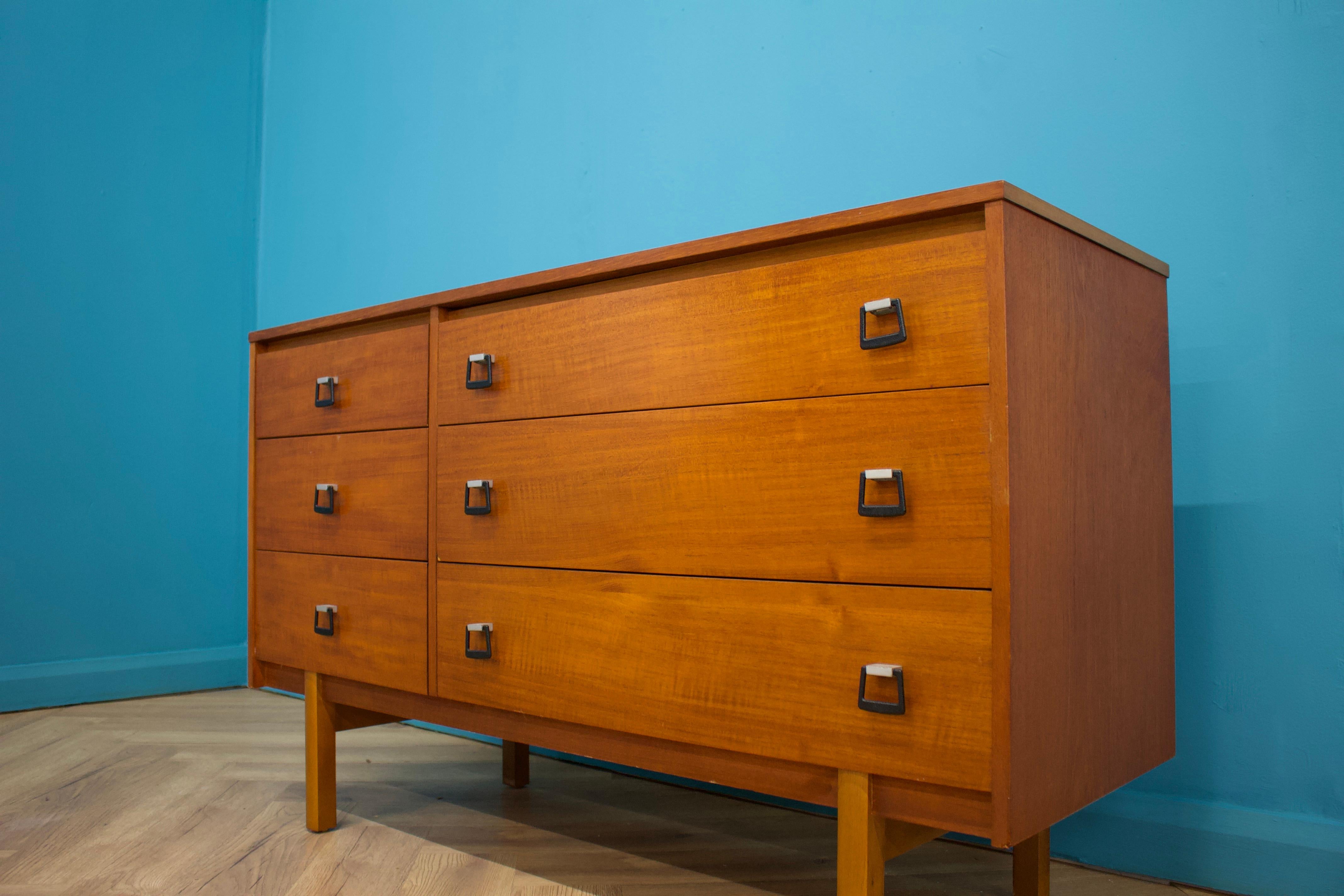Polished Mid-Century Chest of Drawers or Compact Sideboard in Teak from Symbol, 1960s