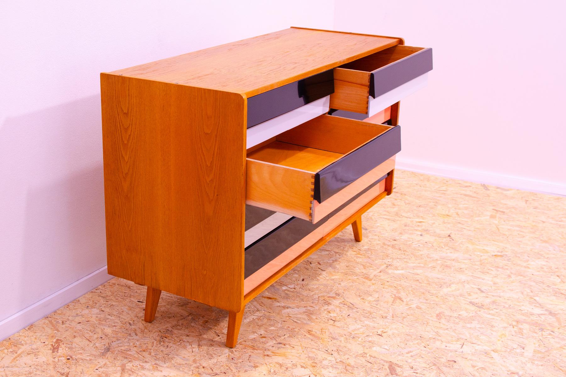 Mid century chest of drawers U-458 by Jiri Jiroutek, Czechoslovakia, 1960´s For Sale 4