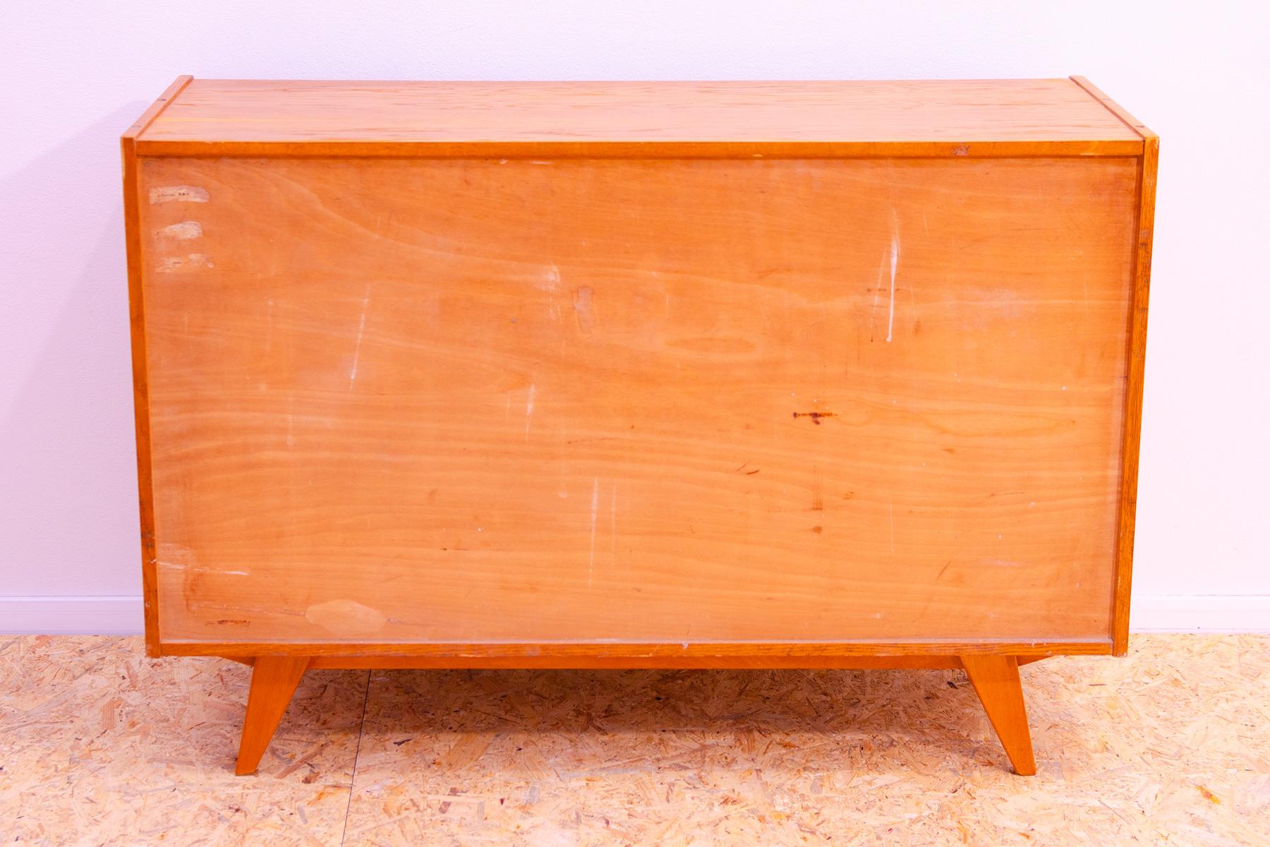 Mid century chest of drawers U-458 by Jiri Jiroutek, Czechoslovakia, 1960´s For Sale 13