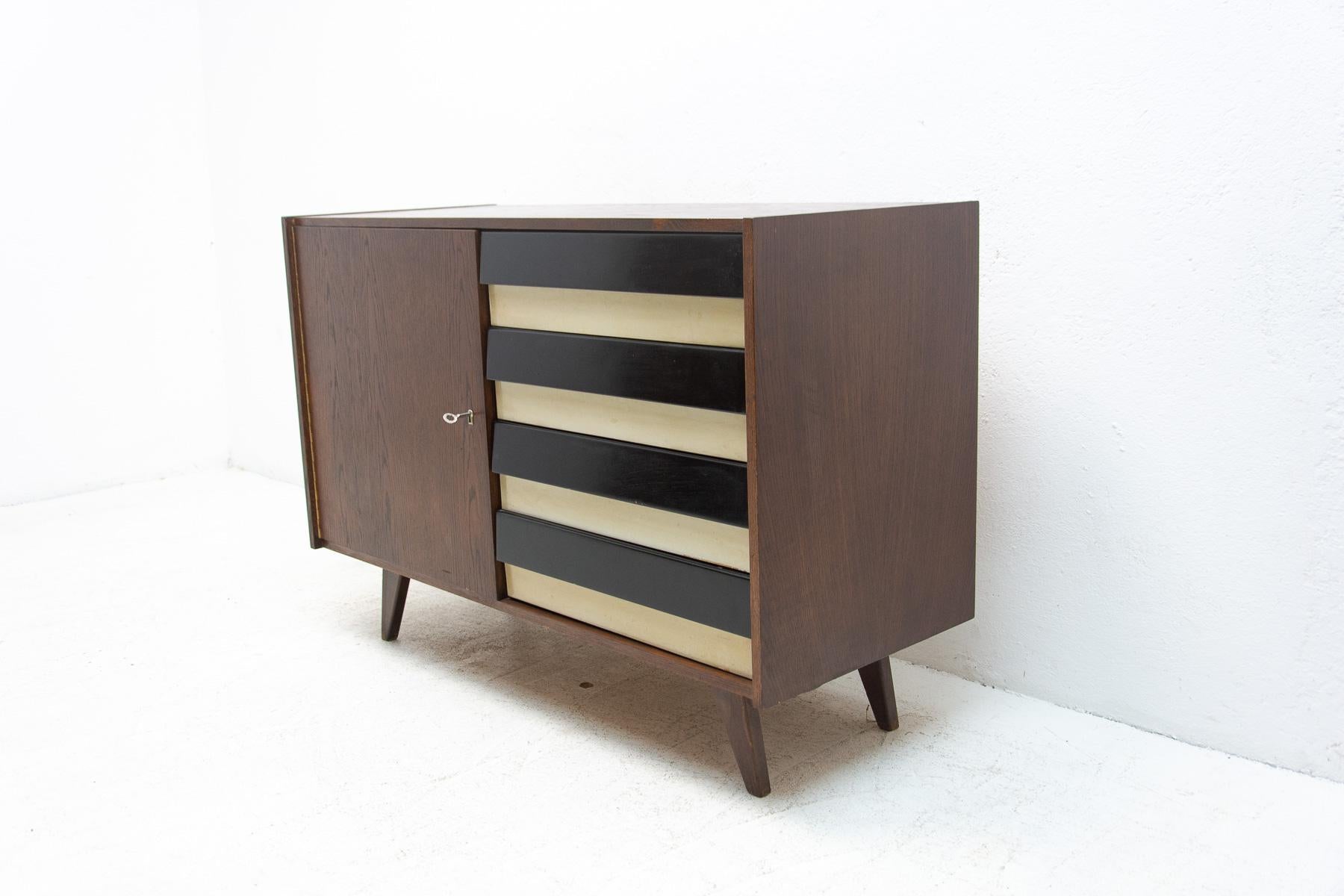 Mid-century chest of drawers, model no. U-458, designed by Jiri Jiroutek. It was made in the 1960´s and produced by “Interier Praha”. This model associated with world-renowned EXPO 58-“Brussels period”. It´s made of beech wood and plywood. The chest